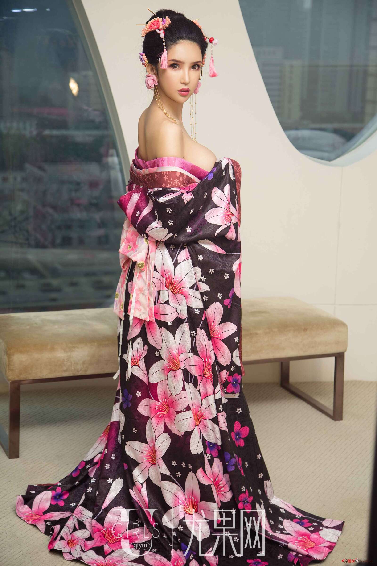 https://www.lss77.com/wp-content/uploads/2019/04/0041-34-1600x2400.jpg