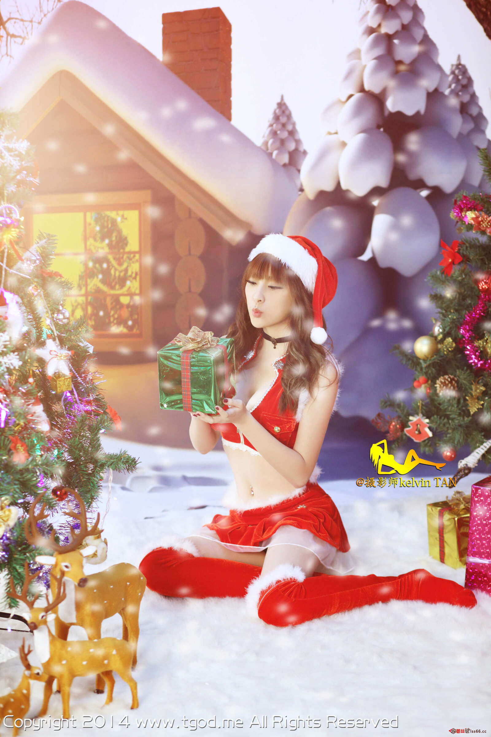https://www.lss77.com/wp-content/uploads/2019/04/4kelvin圣诞套图-1600x2400.jpg