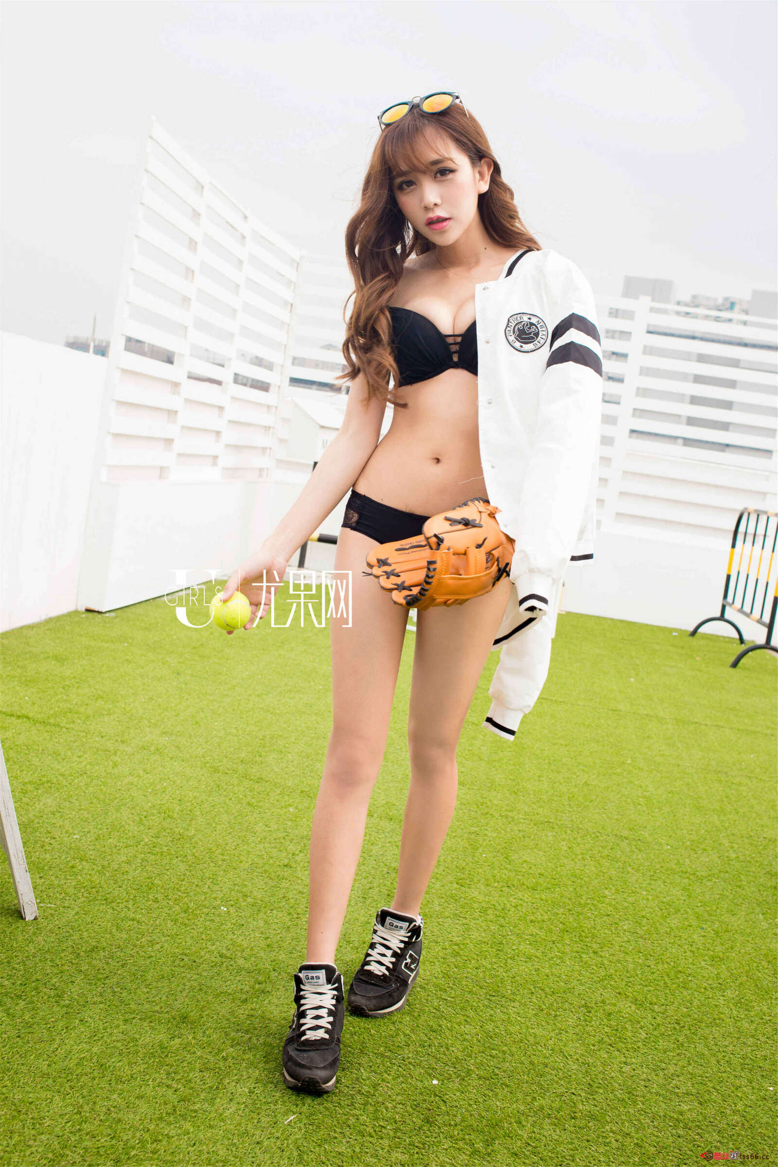 https://www.lss77.com/wp-content/uploads/2019/04/Enjoy_0047-1600x2400.jpg