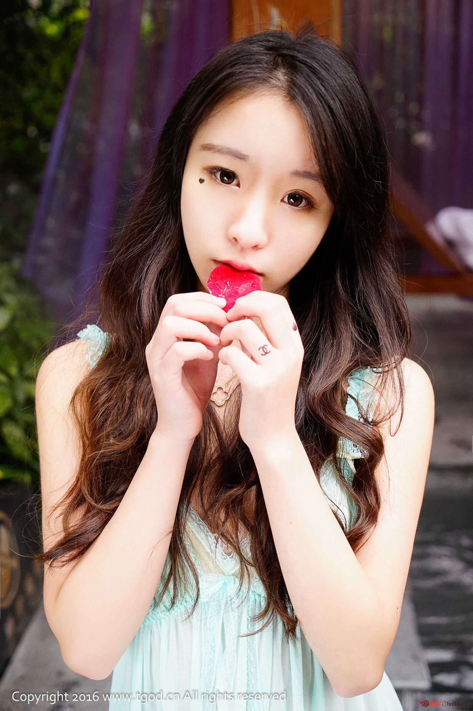 https://www.lss77.com/wp-content/uploads/2019/05/Crystal-28-1-1596x2400.jpg