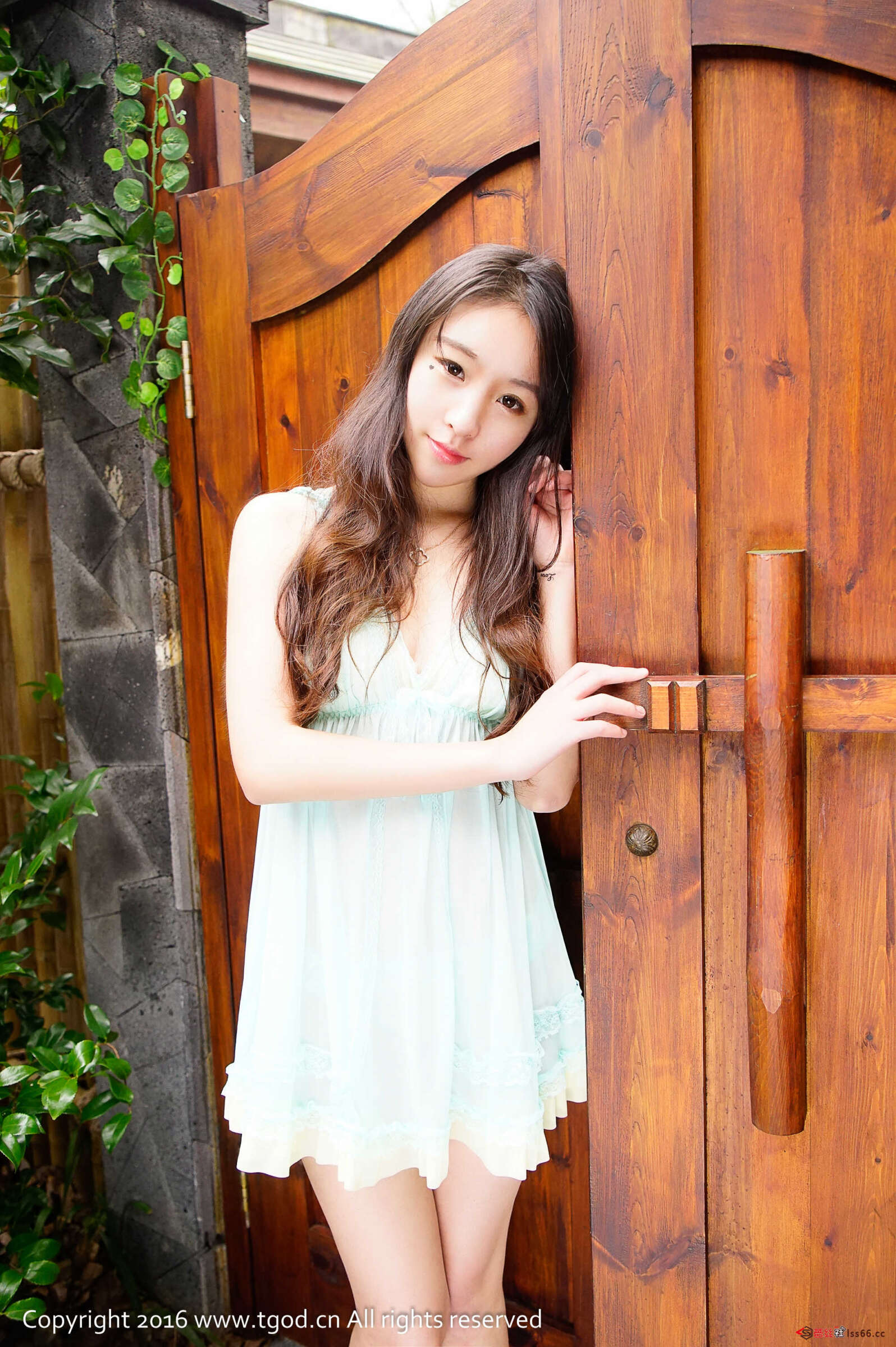 https://www.lss77.com/wp-content/uploads/2019/05/Crystal-32-1-1596x2400.jpg