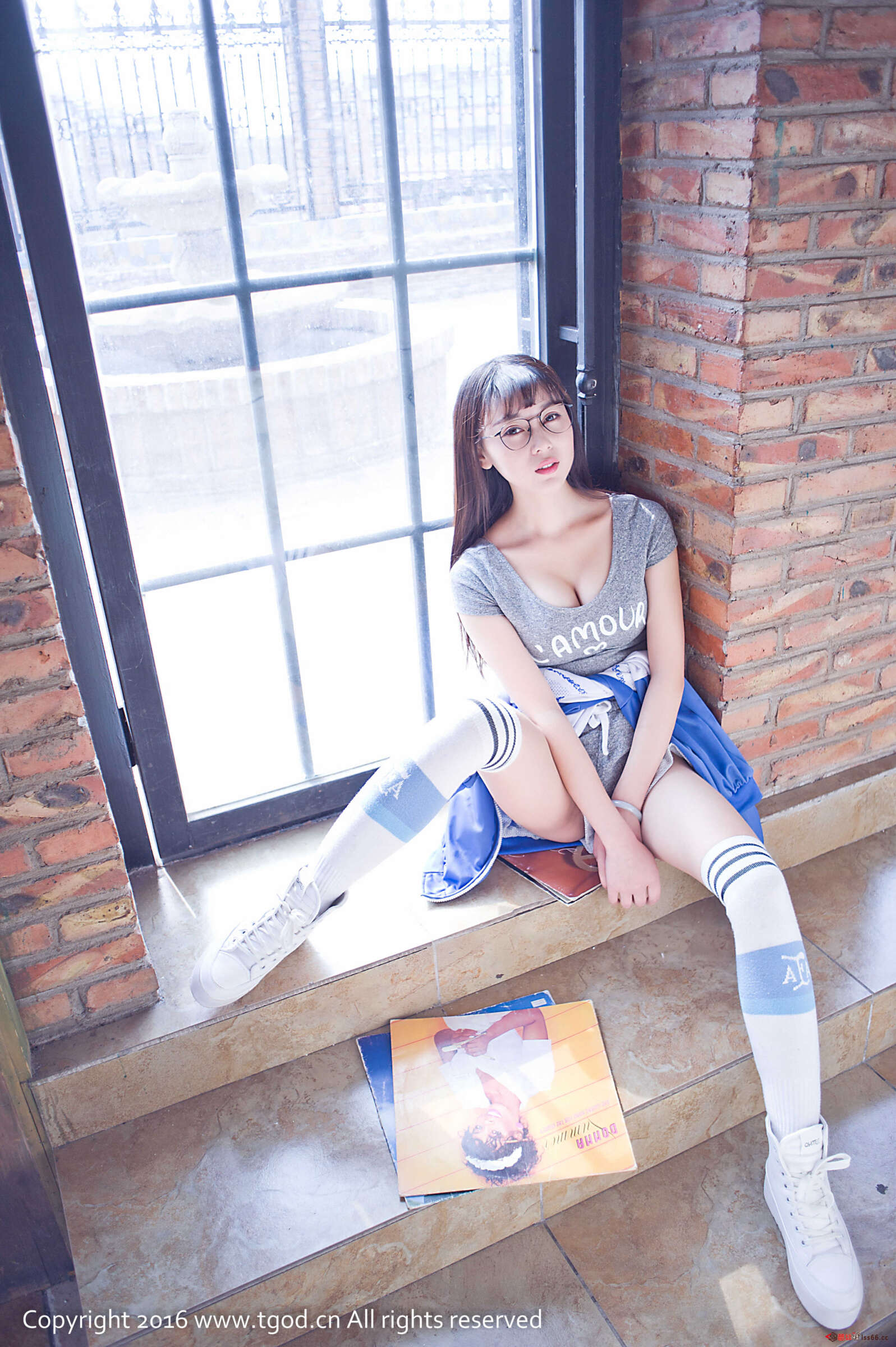 https://www.lss77.com/wp-content/uploads/2019/05/Kitty-58-1597x2400.jpg