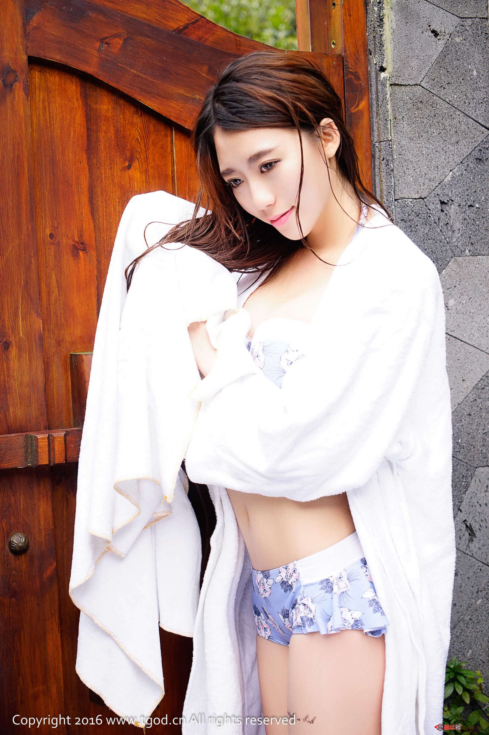 https://www.lss77.com/wp-content/uploads/2019/05/Sweet-44-1-1596x2400.jpg