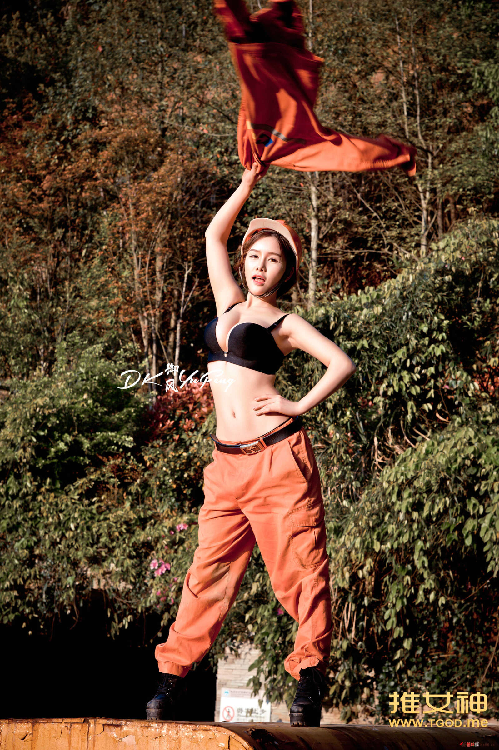 https://www.lss77.com/wp-content/uploads/2019/05/Una-14-4-1597x2400.jpg