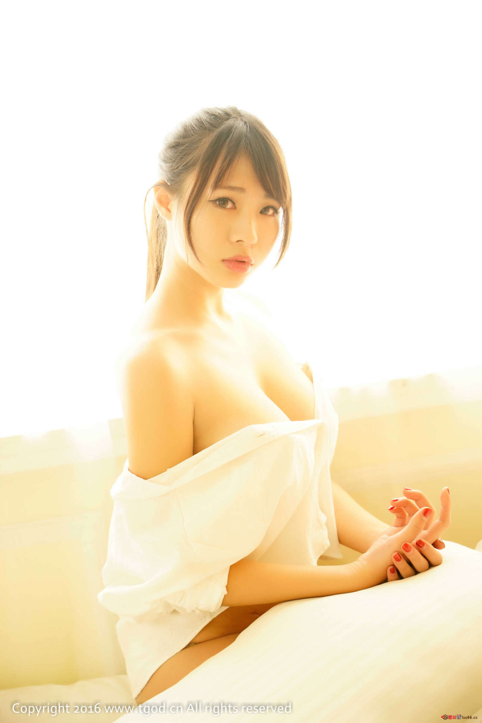 https://www.lss77.com/wp-content/uploads/2019/05/哈尼HaaNi-31-1600x2400.jpg