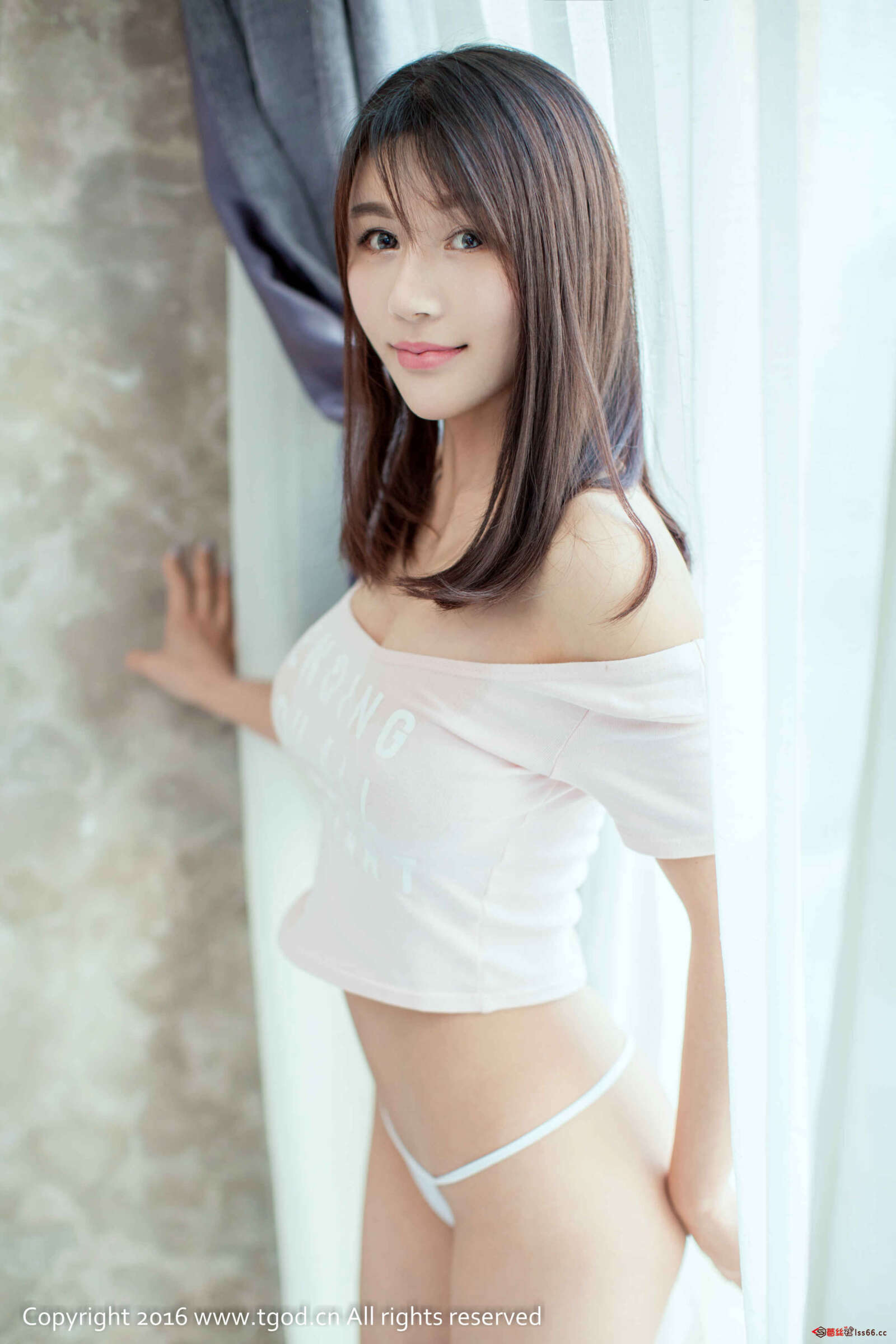 https://www.lss77.com/wp-content/uploads/2019/05/宋梓诺Bee-44-1-1600x2400.jpg