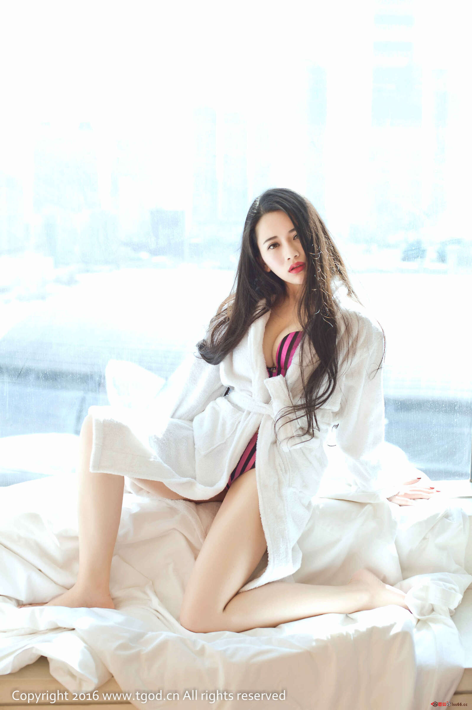 https://www.lss77.com/wp-content/uploads/2019/05/朱小旭-42-1597x2400.jpg