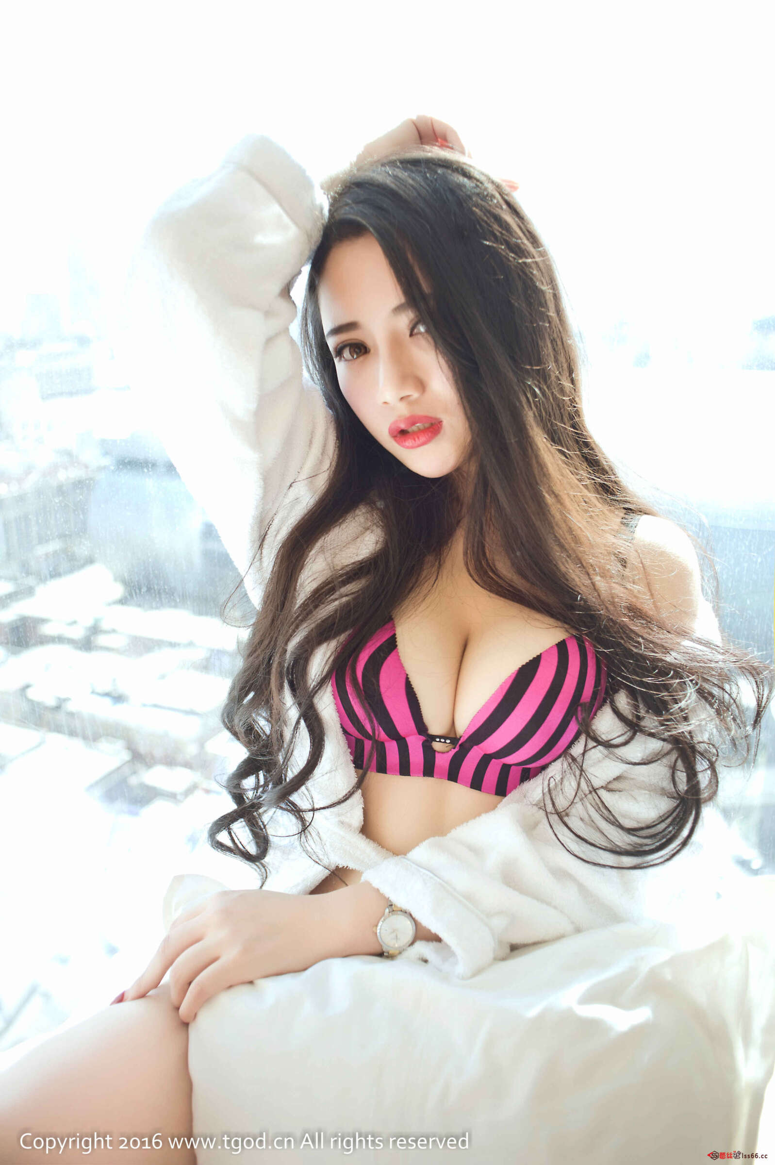https://www.lss77.com/wp-content/uploads/2019/05/朱小旭-59-1597x2400.jpg