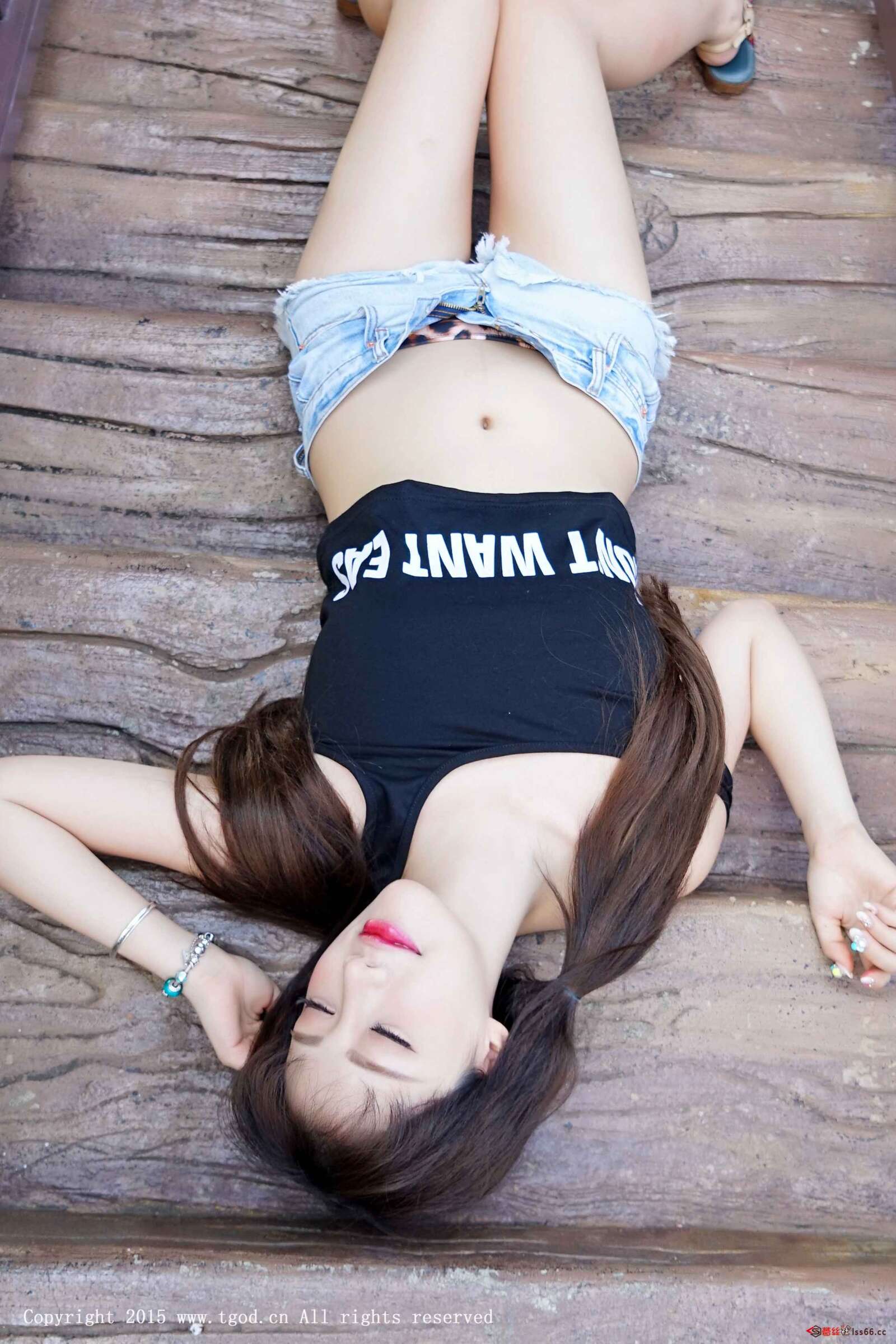 https://www.lss77.com/wp-content/uploads/2019/05/朱若慕-18-1600x2400.jpg