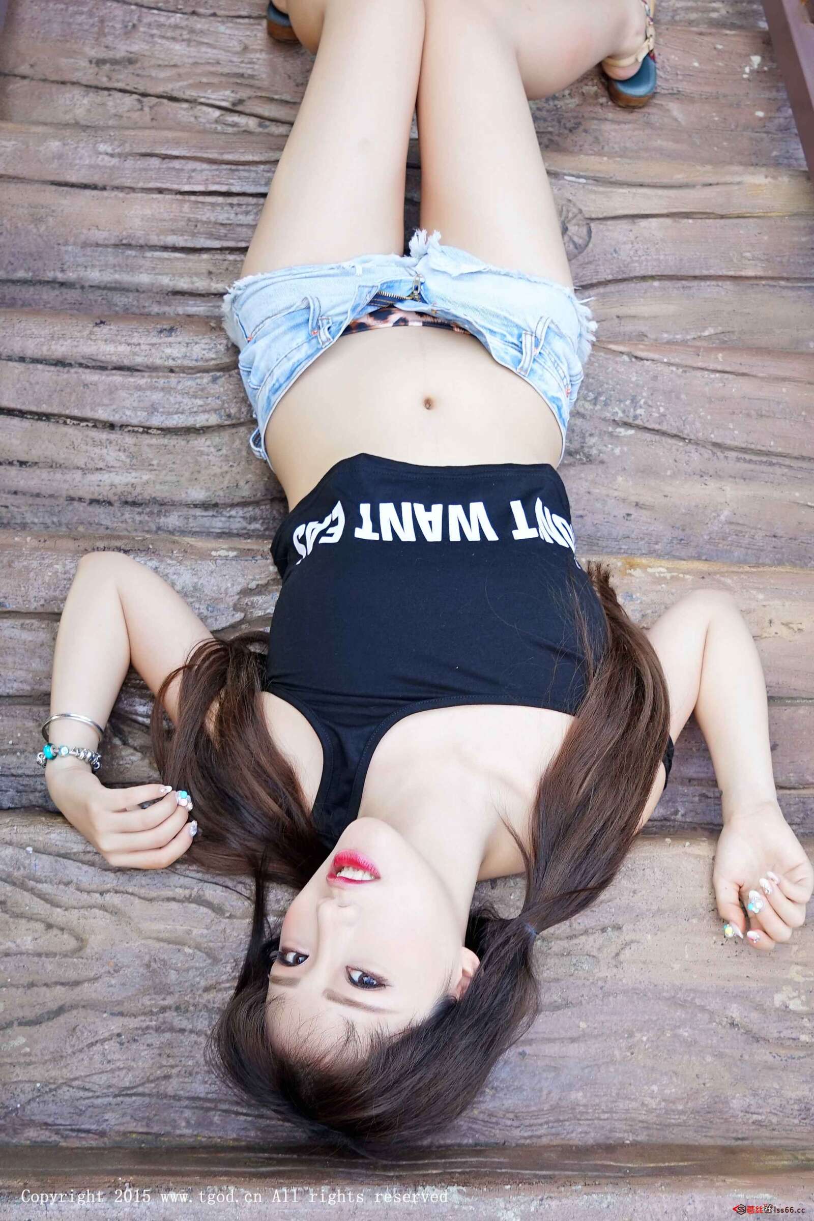https://www.lss77.com/wp-content/uploads/2019/05/朱若慕-19-1600x2400.jpg