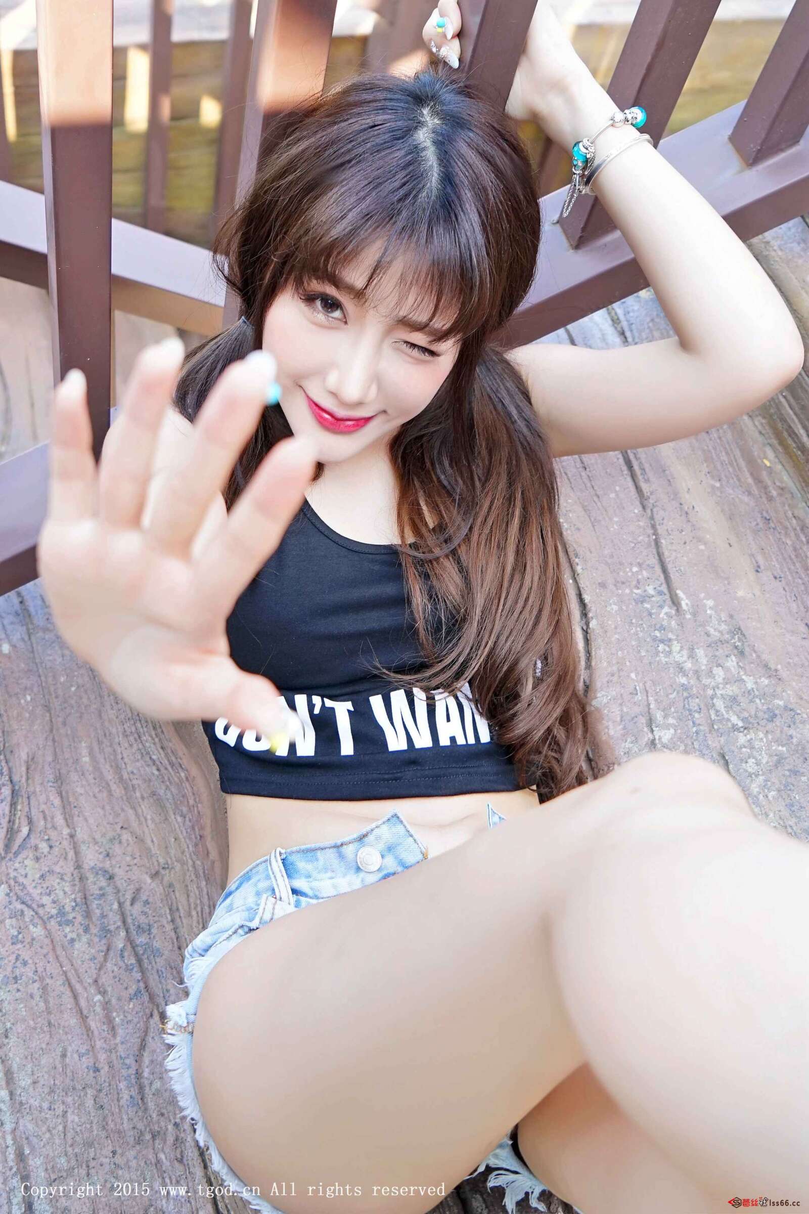 https://www.lss77.com/wp-content/uploads/2019/05/朱若慕-26-1600x2400.jpg
