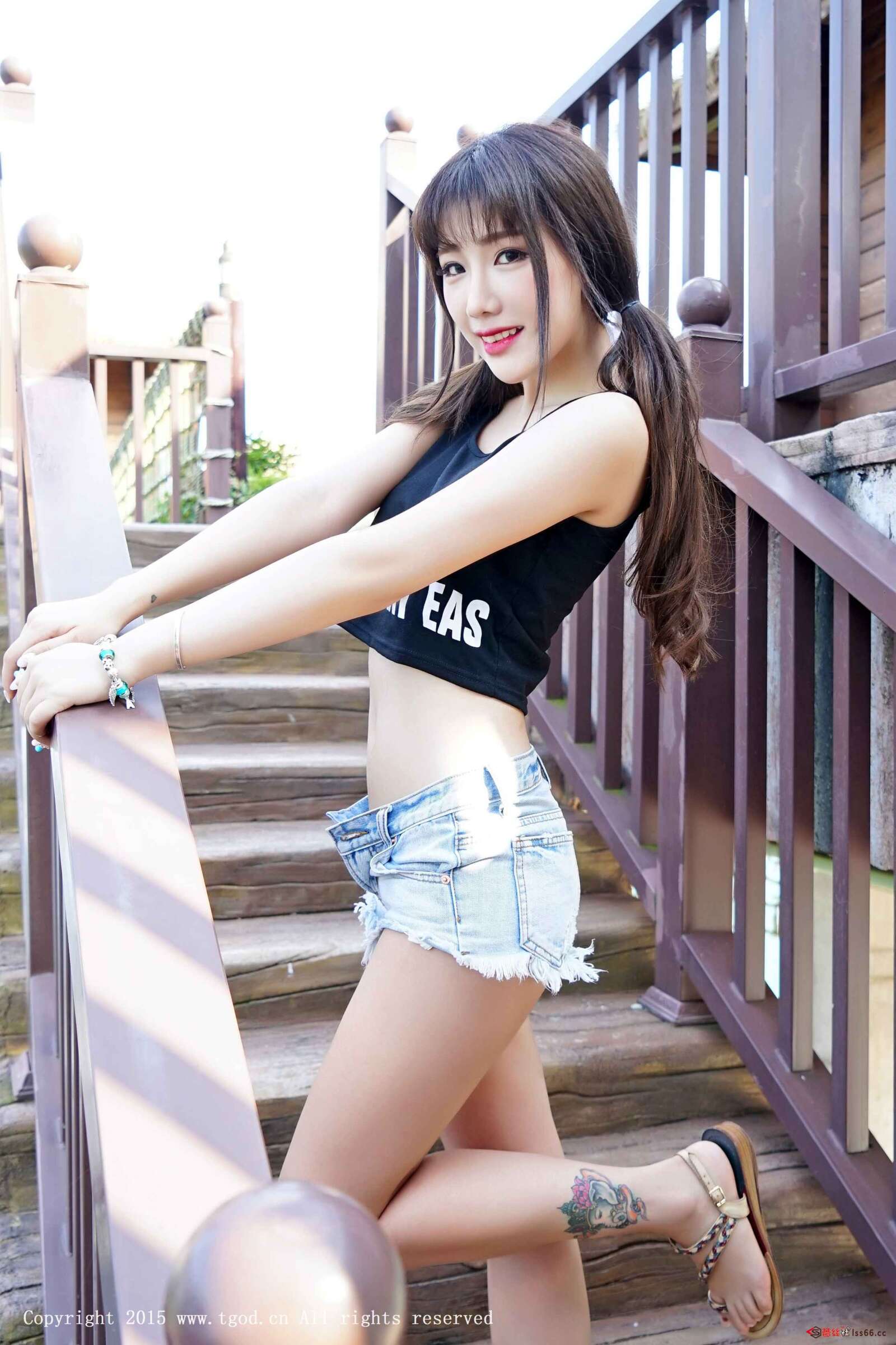 https://www.lss77.com/wp-content/uploads/2019/05/朱若慕-31-1600x2400.jpg