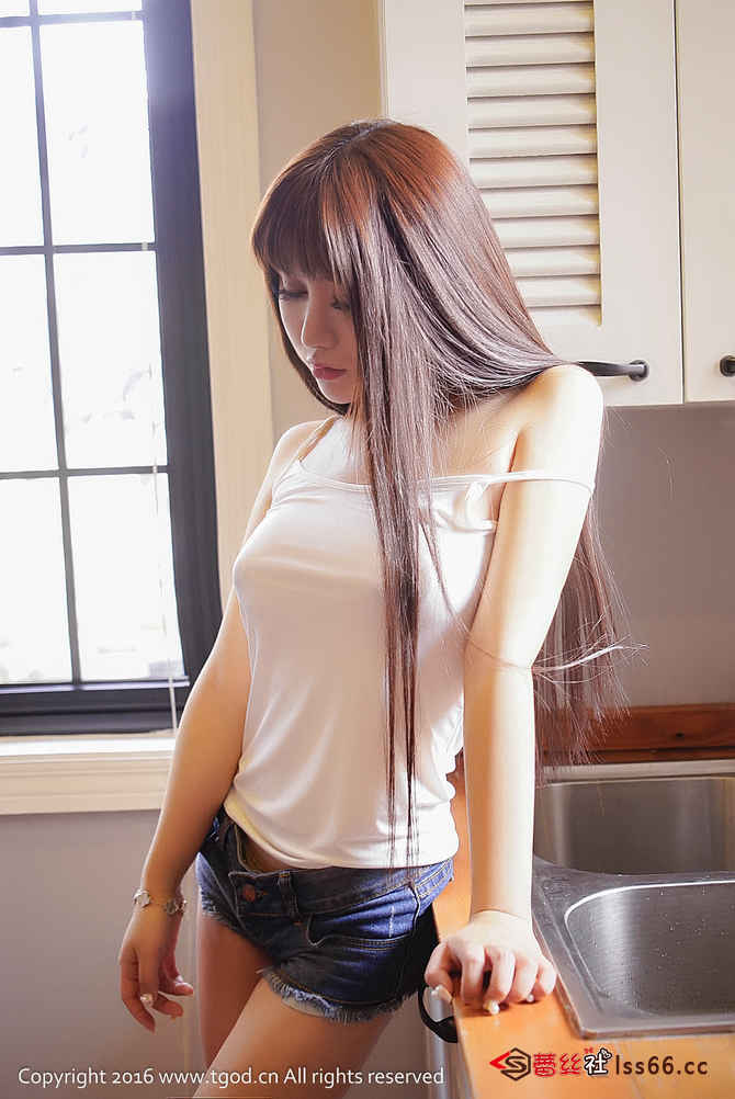 https://www.lss77.com/wp-content/uploads/2019/05/羙熙MiuMiu-32.jpg