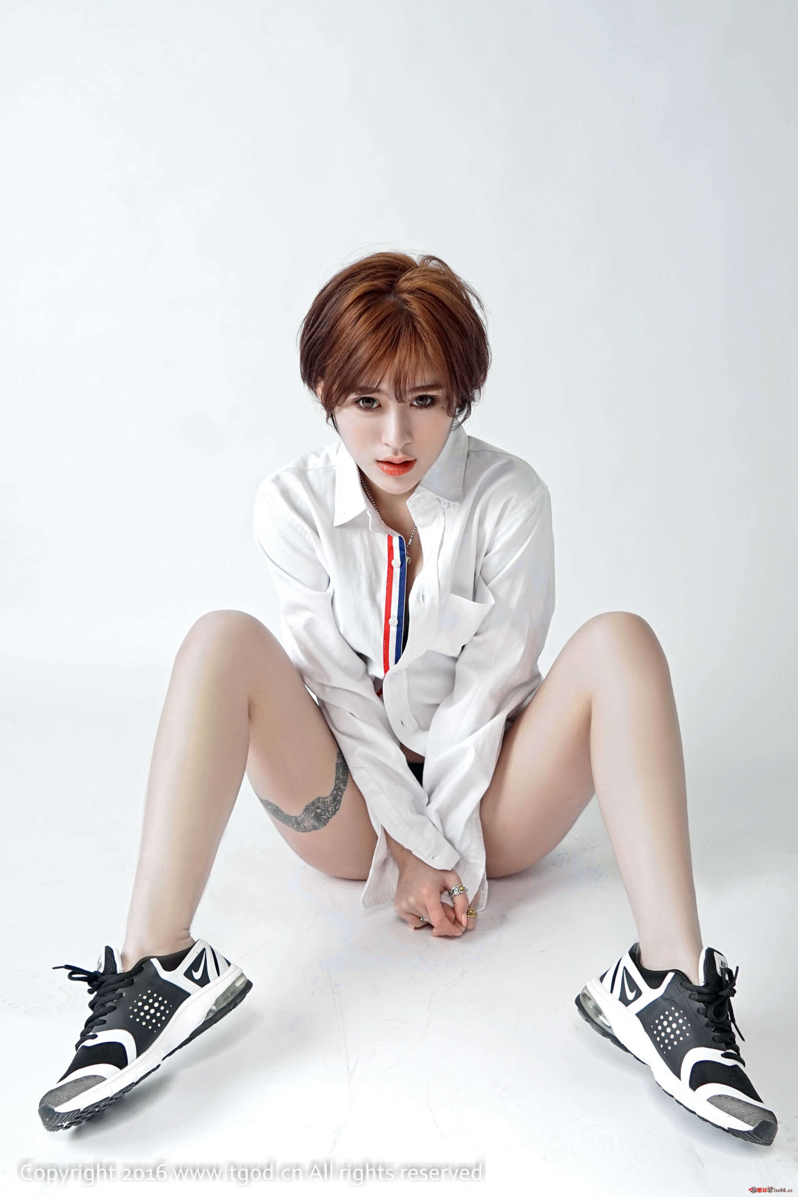 https://www.lss77.com/wp-content/uploads/2019/05/赵亚男-21-1600x2400.jpg