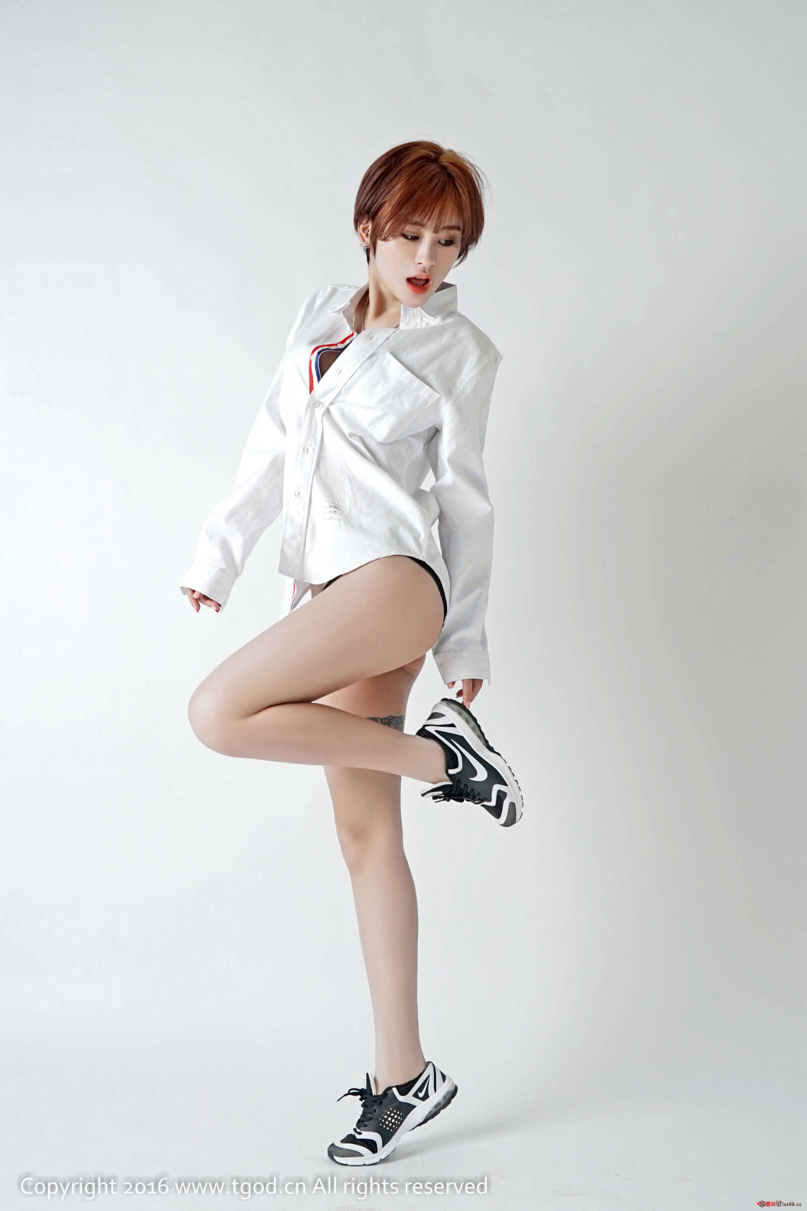 https://www.lss77.com/wp-content/uploads/2019/05/赵亚男-23-1600x2400.jpg