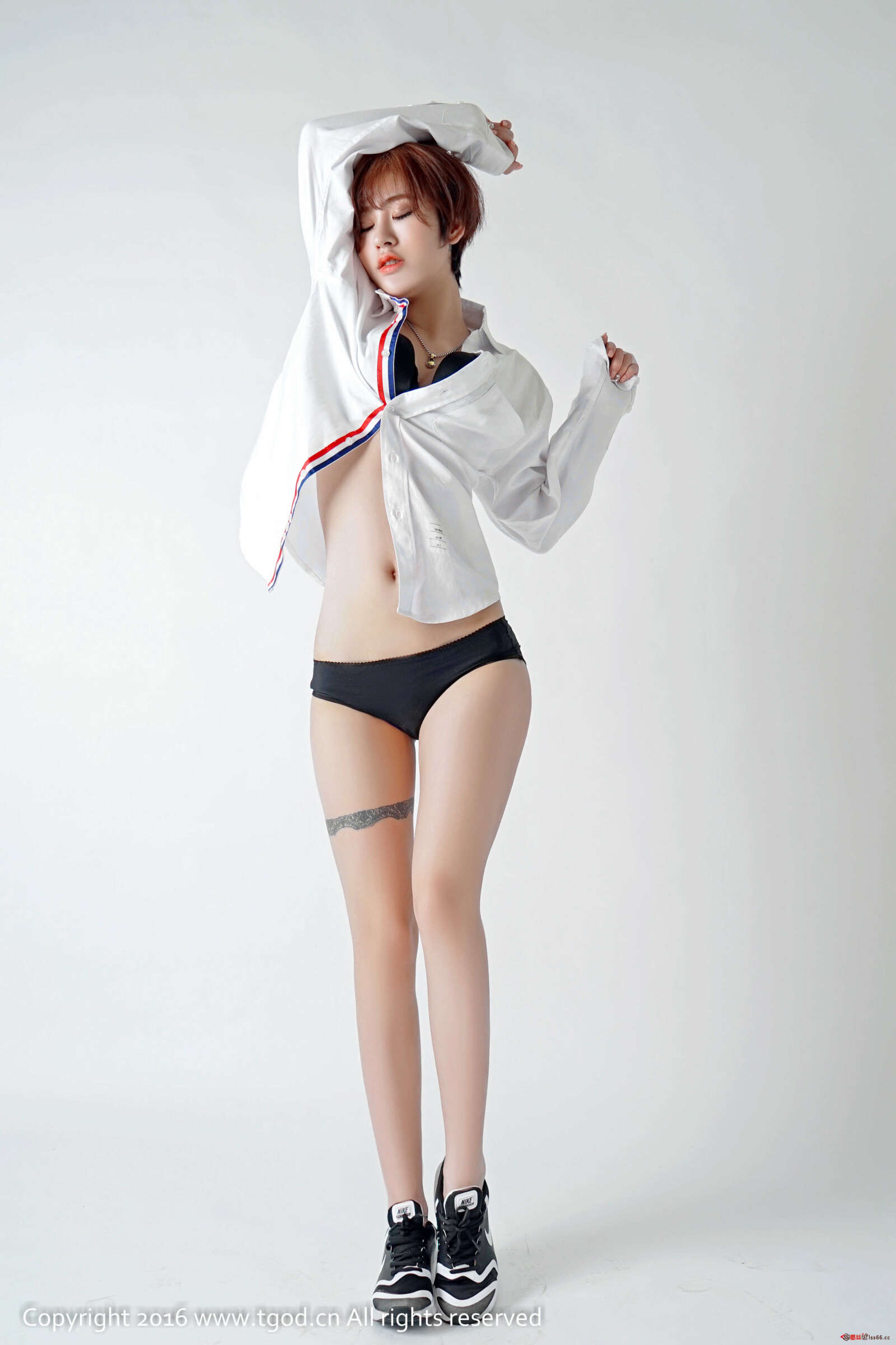 https://www.lss77.com/wp-content/uploads/2019/05/赵亚男-24-1600x2400.jpg