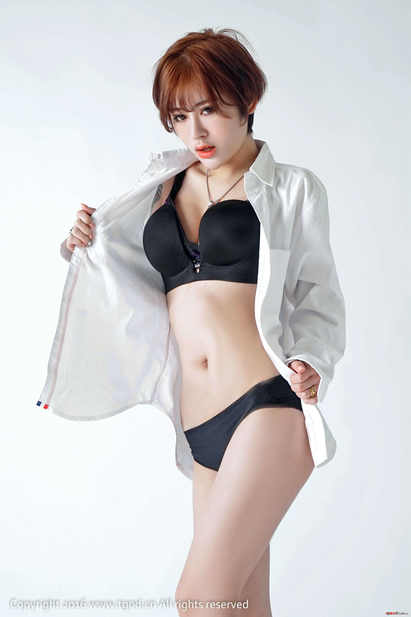 https://www.lss77.com/wp-content/uploads/2019/05/赵亚男-26-1600x2400.jpg