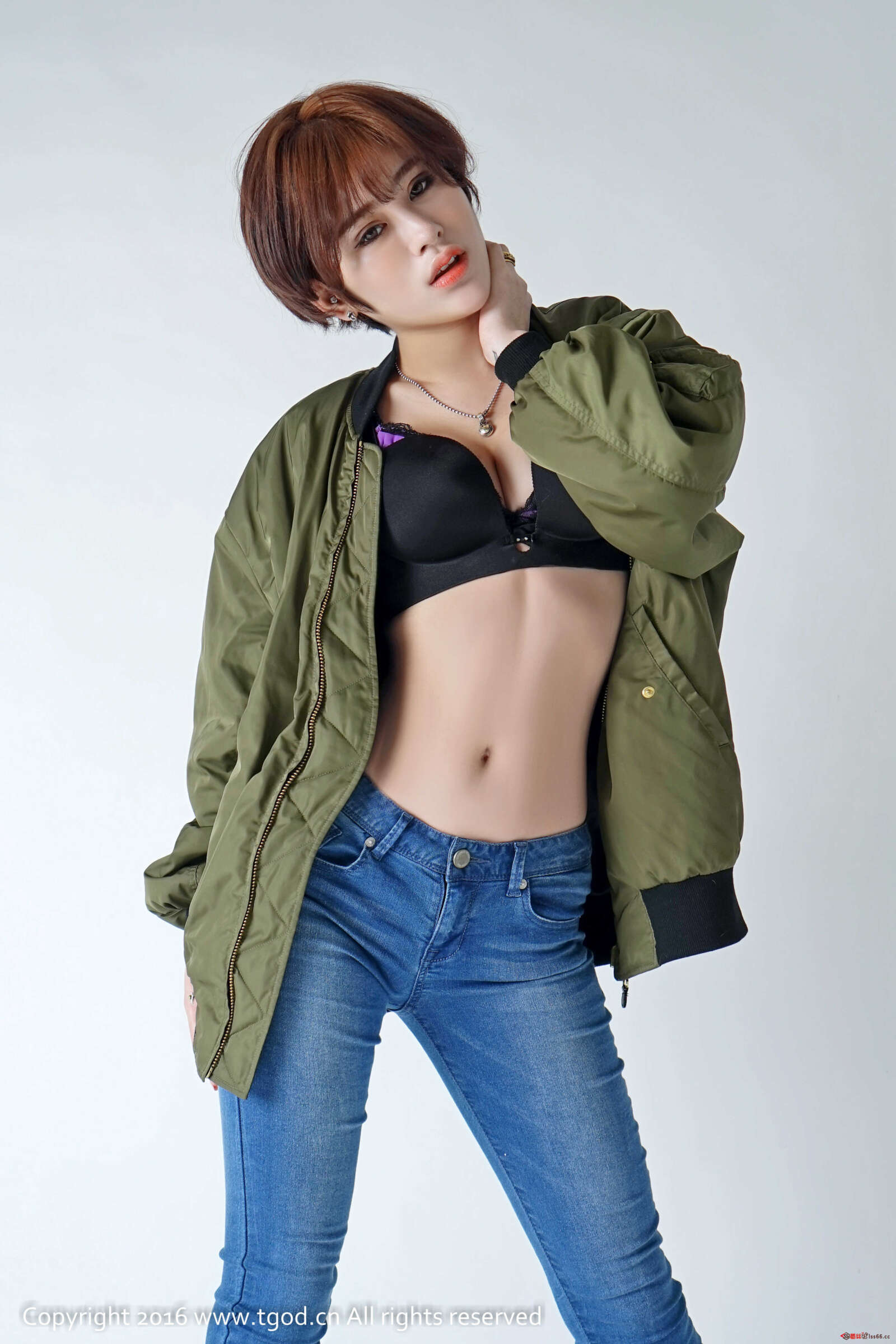 https://www.lss77.com/wp-content/uploads/2019/05/赵亚男-35-1600x2400.jpg
