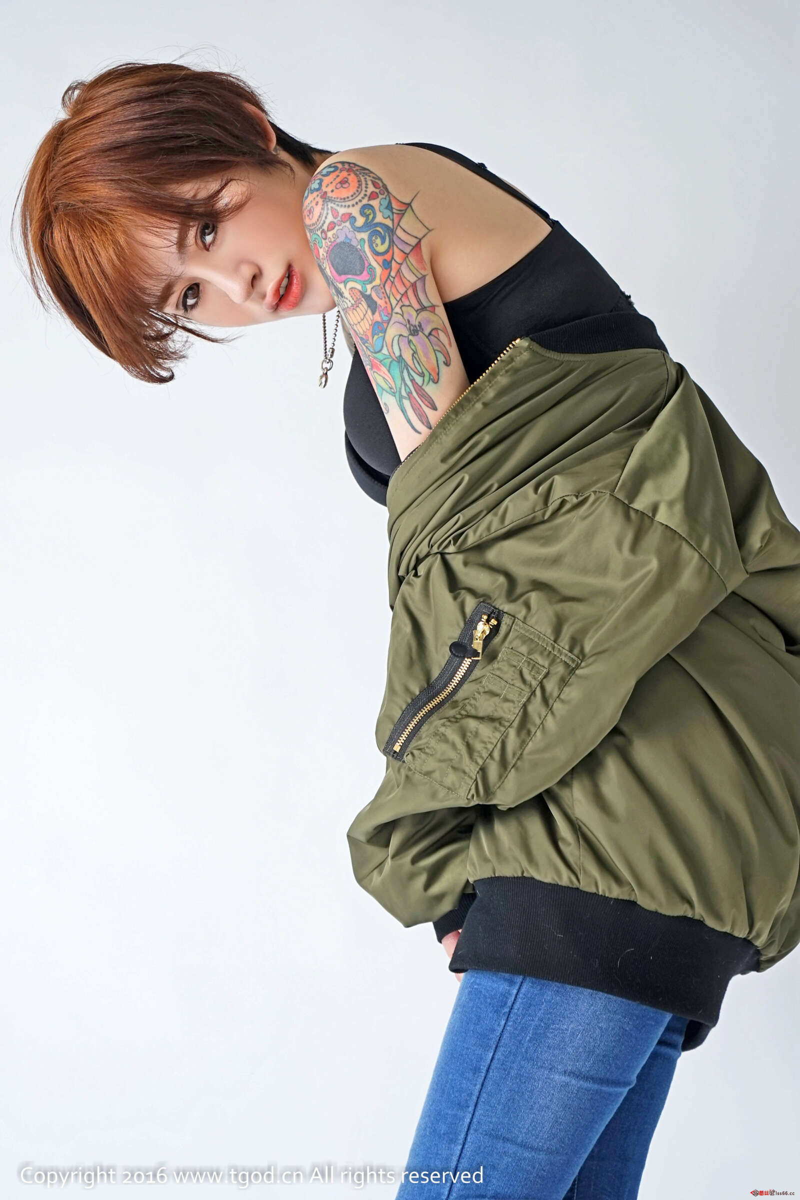 https://www.lss77.com/wp-content/uploads/2019/05/赵亚男-36-1600x2400.jpg