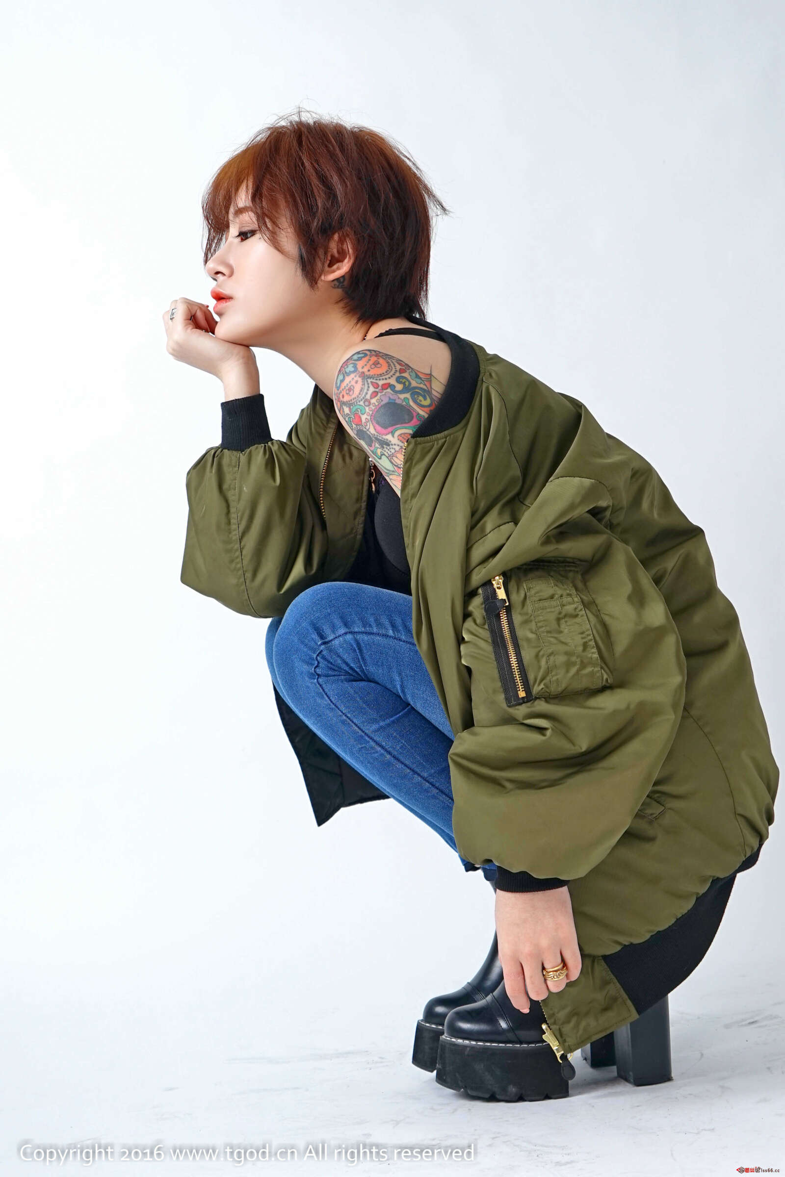 https://www.lss77.com/wp-content/uploads/2019/05/赵亚男-42-1600x2400.jpg