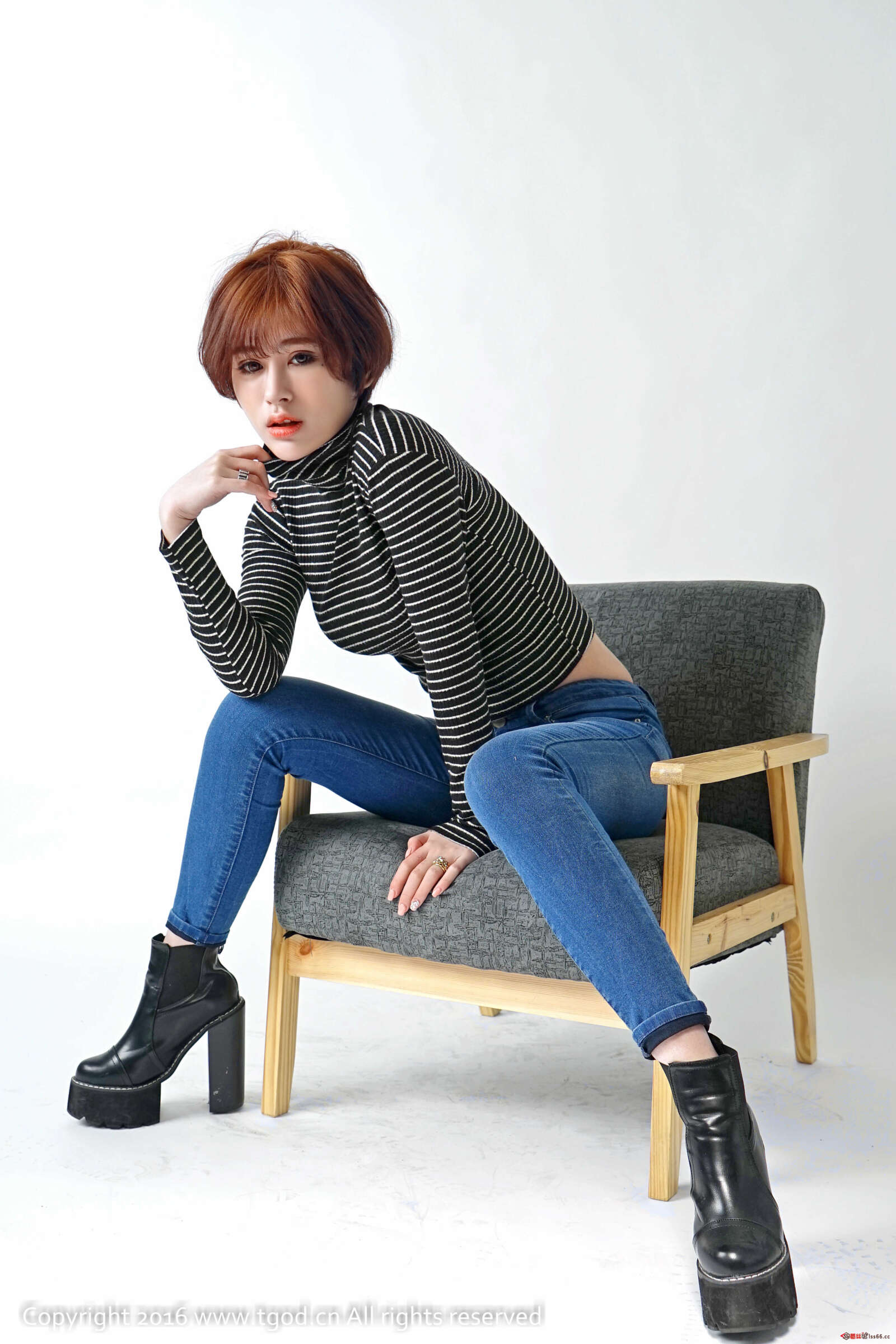https://www.lss77.com/wp-content/uploads/2019/05/赵亚男-44-1600x2400.jpg