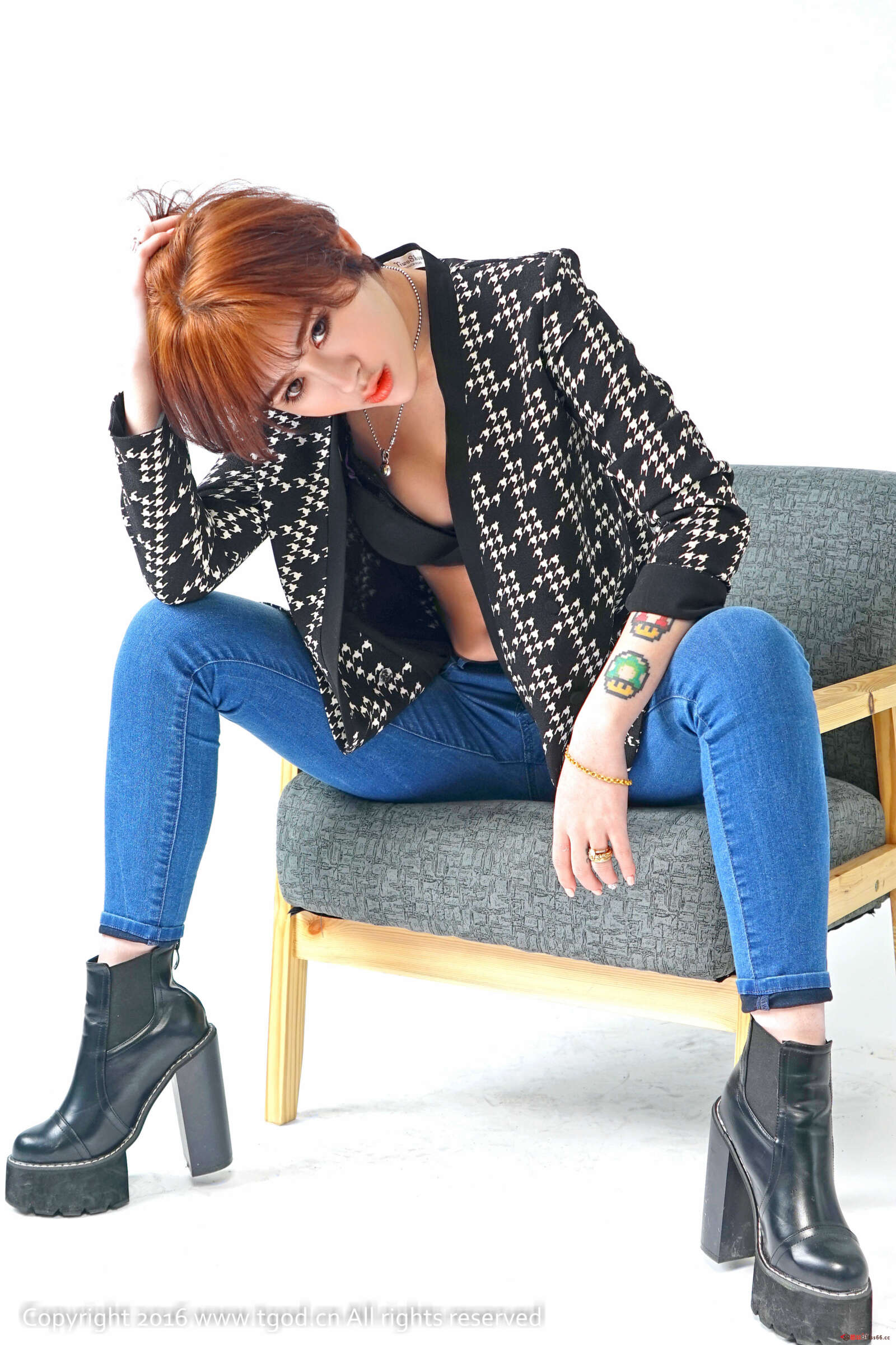 https://www.lss77.com/wp-content/uploads/2019/05/赵亚男-57-1600x2400.jpg