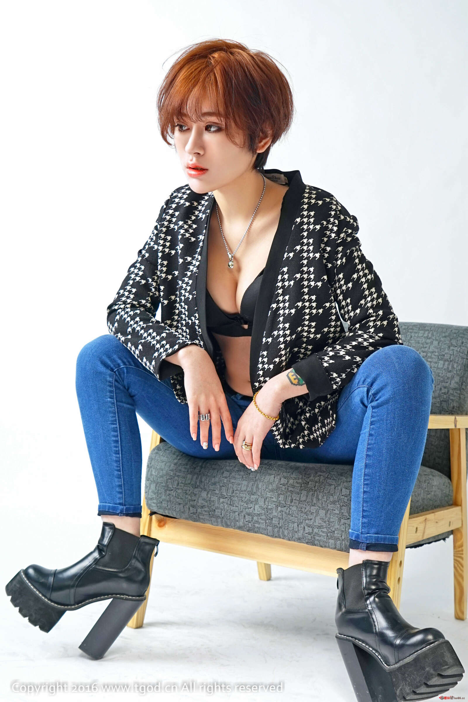 https://www.lss77.com/wp-content/uploads/2019/05/赵亚男-63-1600x2400.jpg