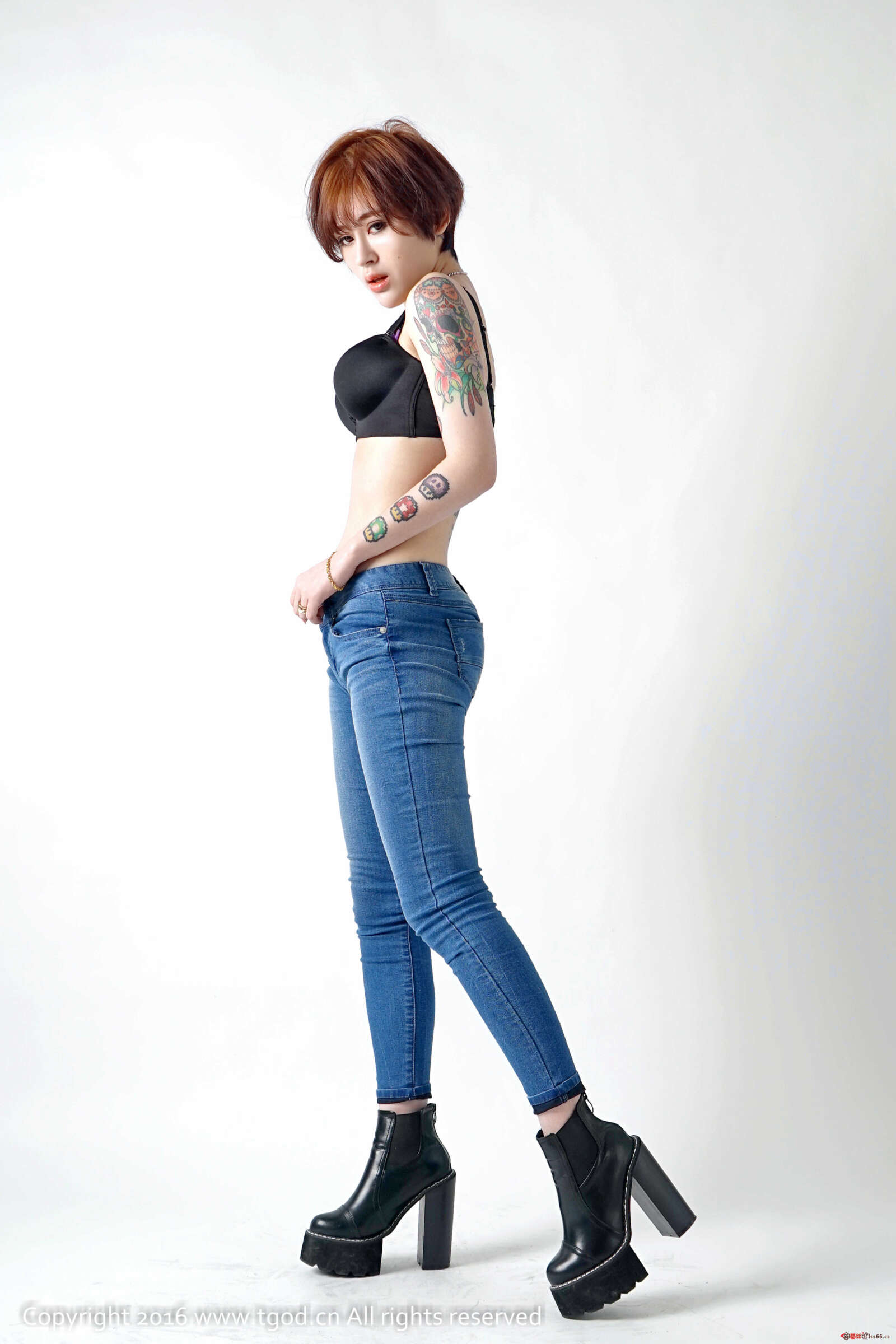 https://www.lss77.com/wp-content/uploads/2019/05/赵亚男-69-1600x2400.jpg