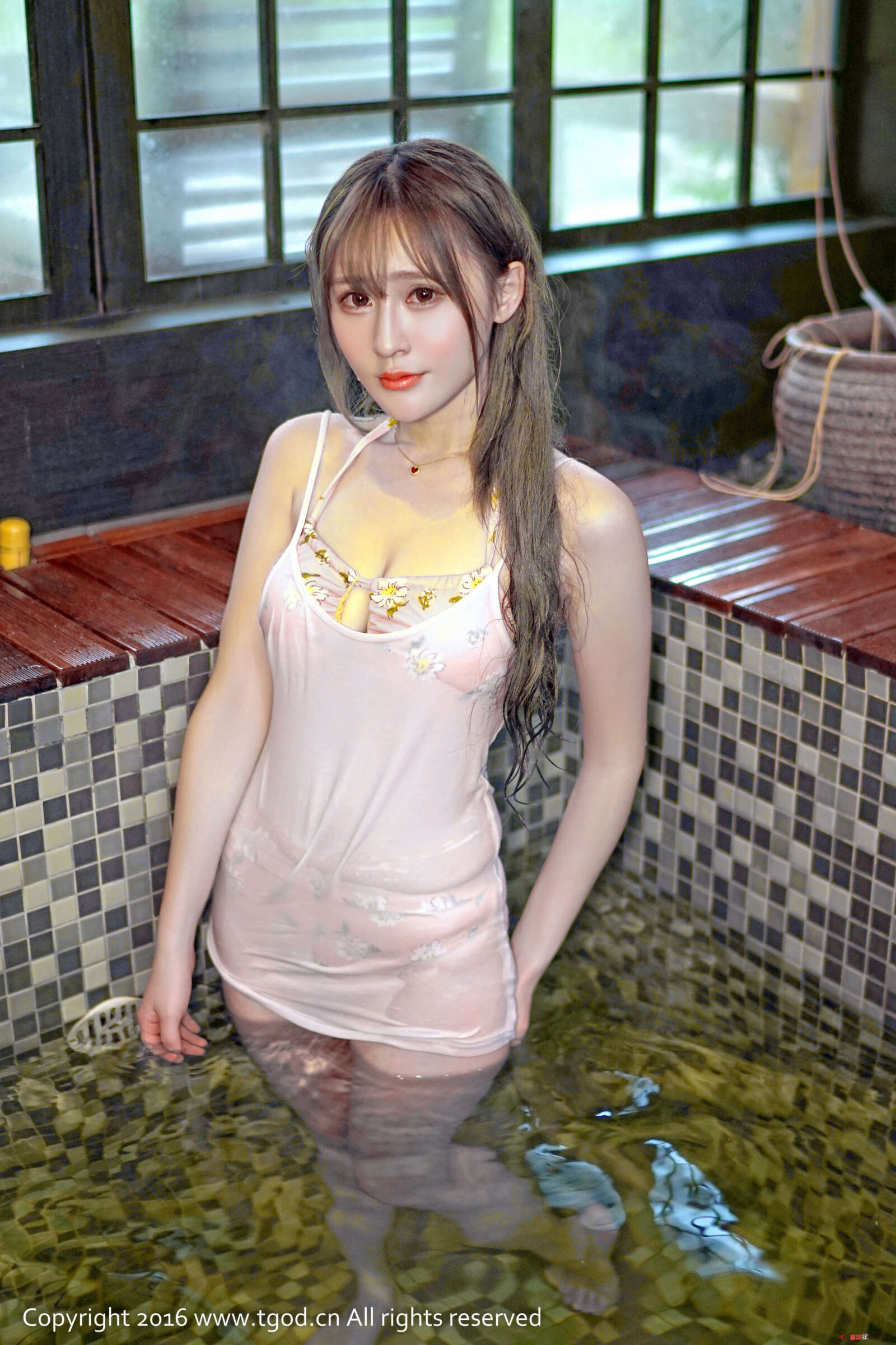 https://www.lss77.com/wp-content/uploads/2019/05/陈雨涵CiCi-55-1600x2400.jpg