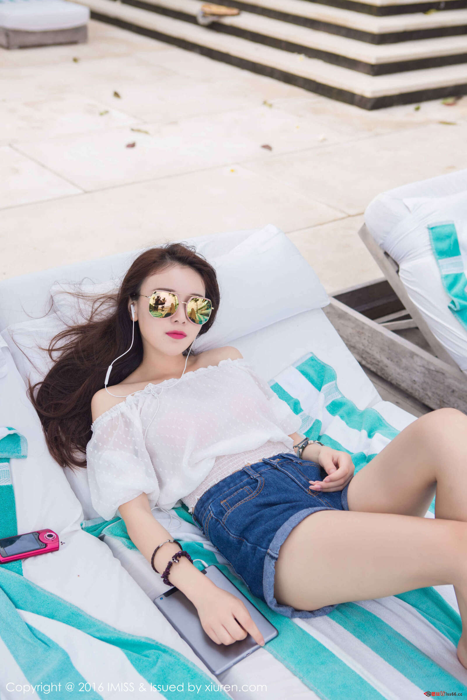 https://www.lss77.com/wp-content/uploads/2019/11/119_042_2xr_h-1600x2400.jpg