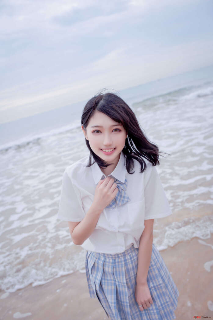 周叽是可爱兔兔 NO.020 海边jk[[35P-252MB]