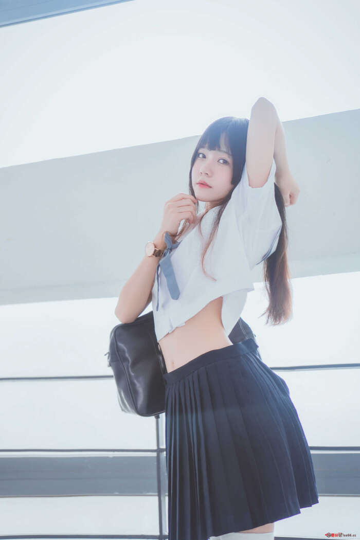 桜桃喵 021 蓝白水手服 [39P-290MB]