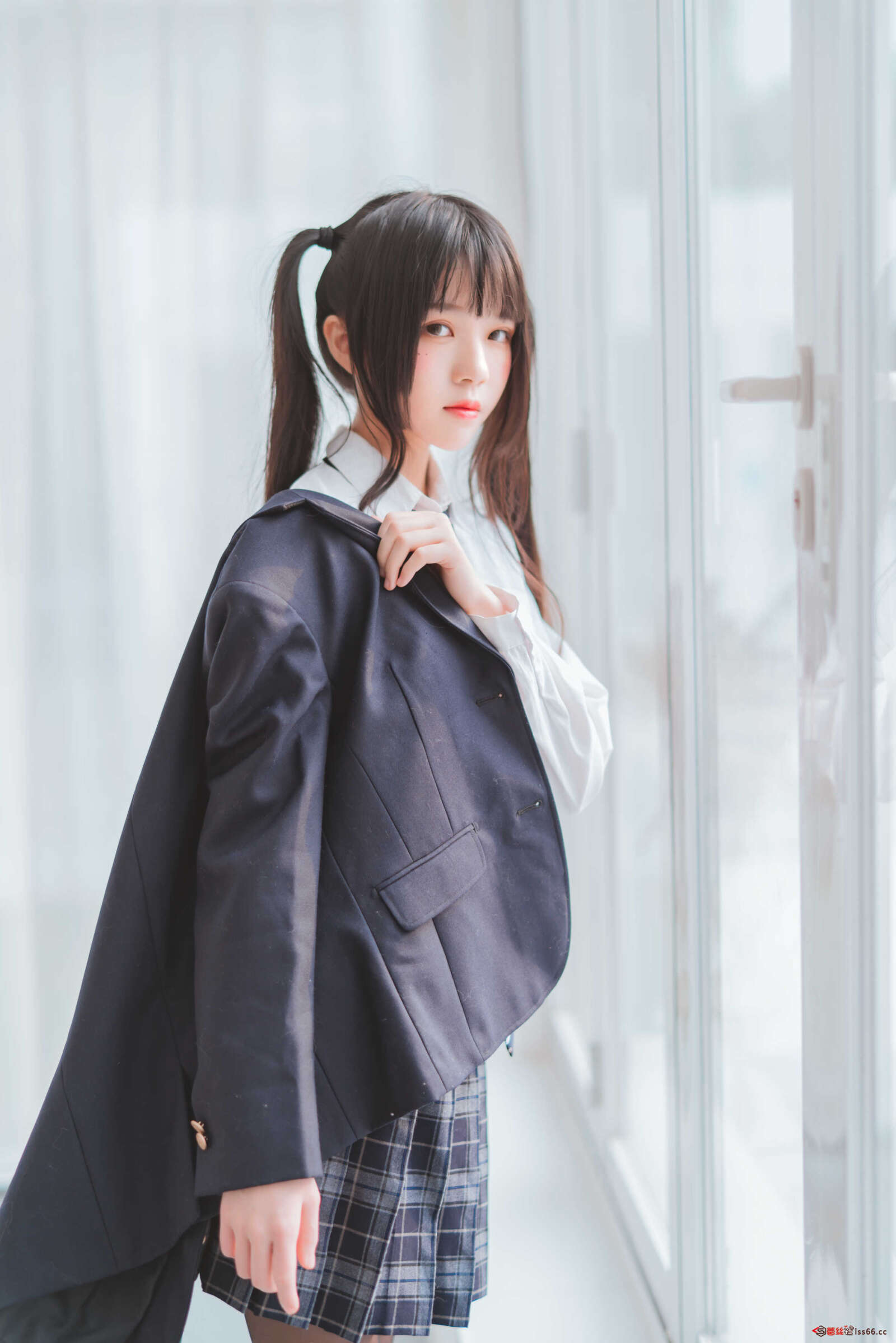 https://www.lss77.com/wp-content/uploads/2020/12/lss-27-23-1600x2398.jpg