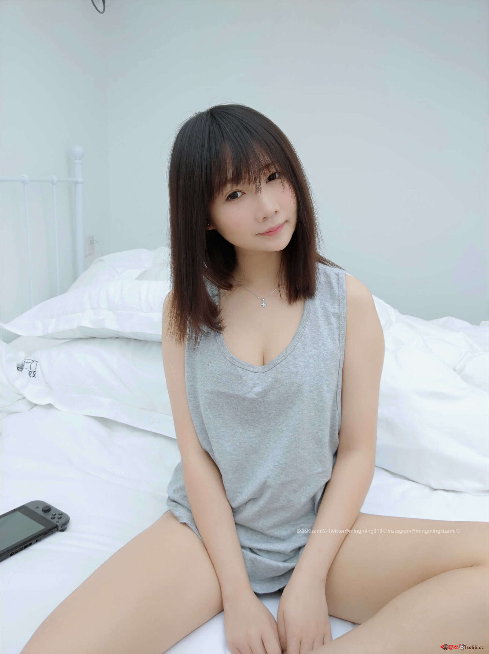 https://www.lss77.com/wp-content/uploads/2021/01/KizamiVol.09自撮り-9-1600x2138.jpg