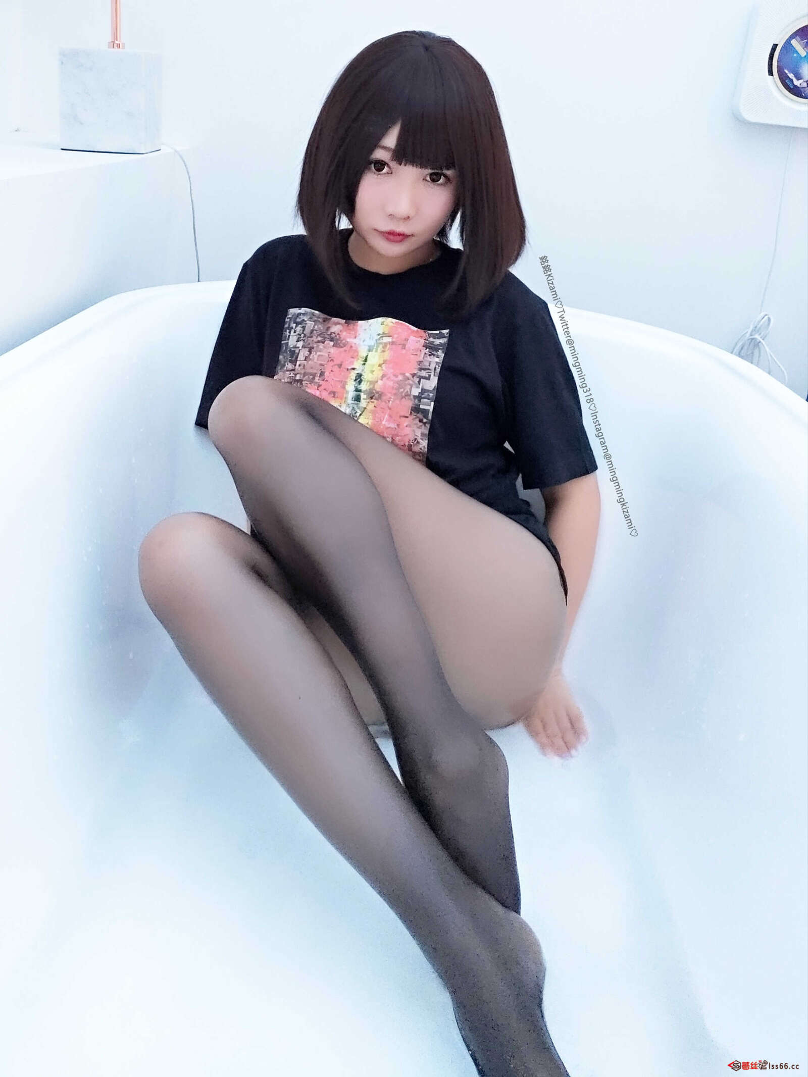 https://www.lss77.com/wp-content/uploads/2021/01/Kizami自撮りvol8-57-1600x2133.jpg