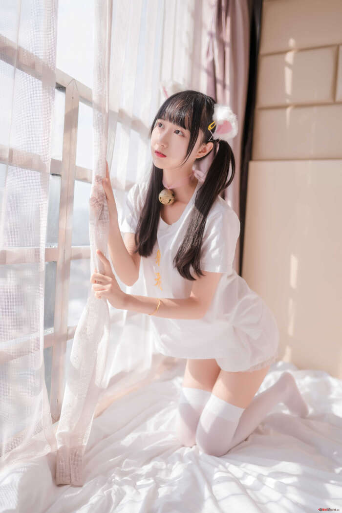 木绵绵OwO NO.010 猫系少女 [51P-171MB]
