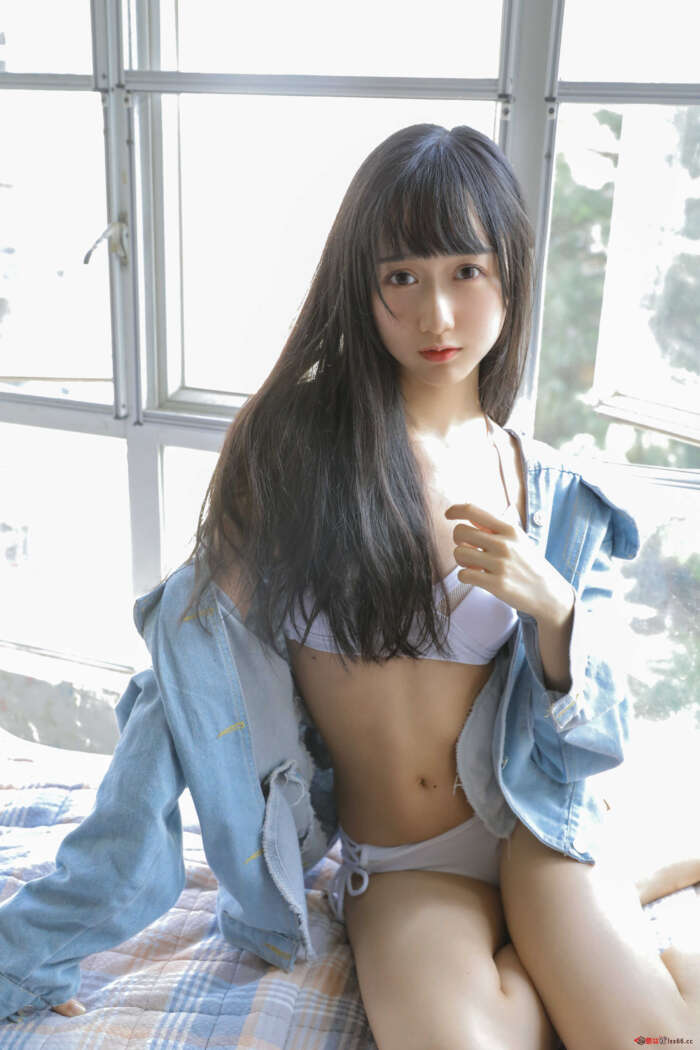 木绵绵OwO NO.021 绵相随 性感小可爱 [22P-85MB]
