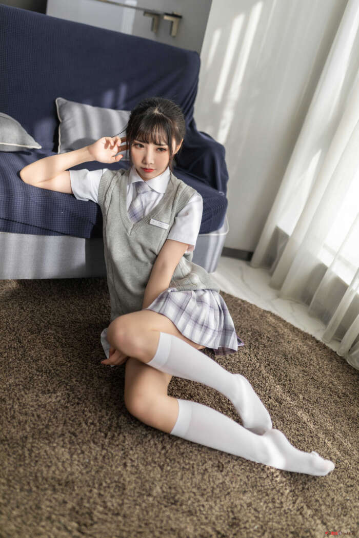 面饼仙儿 NO.066 制服少女 [40P-537MB]