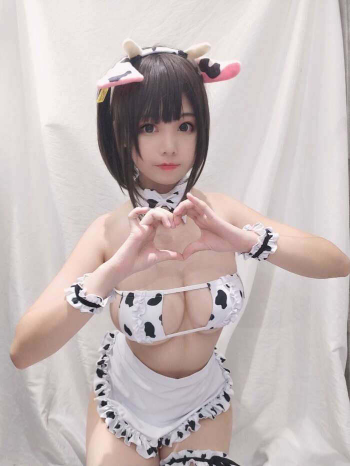 蜜汁猫裘 NO.025 小奶牛自拍版女仆 [20P-40MB]