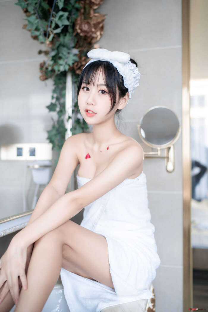 萌芽儿o0 NO.011 浴巾[27P-174MB]