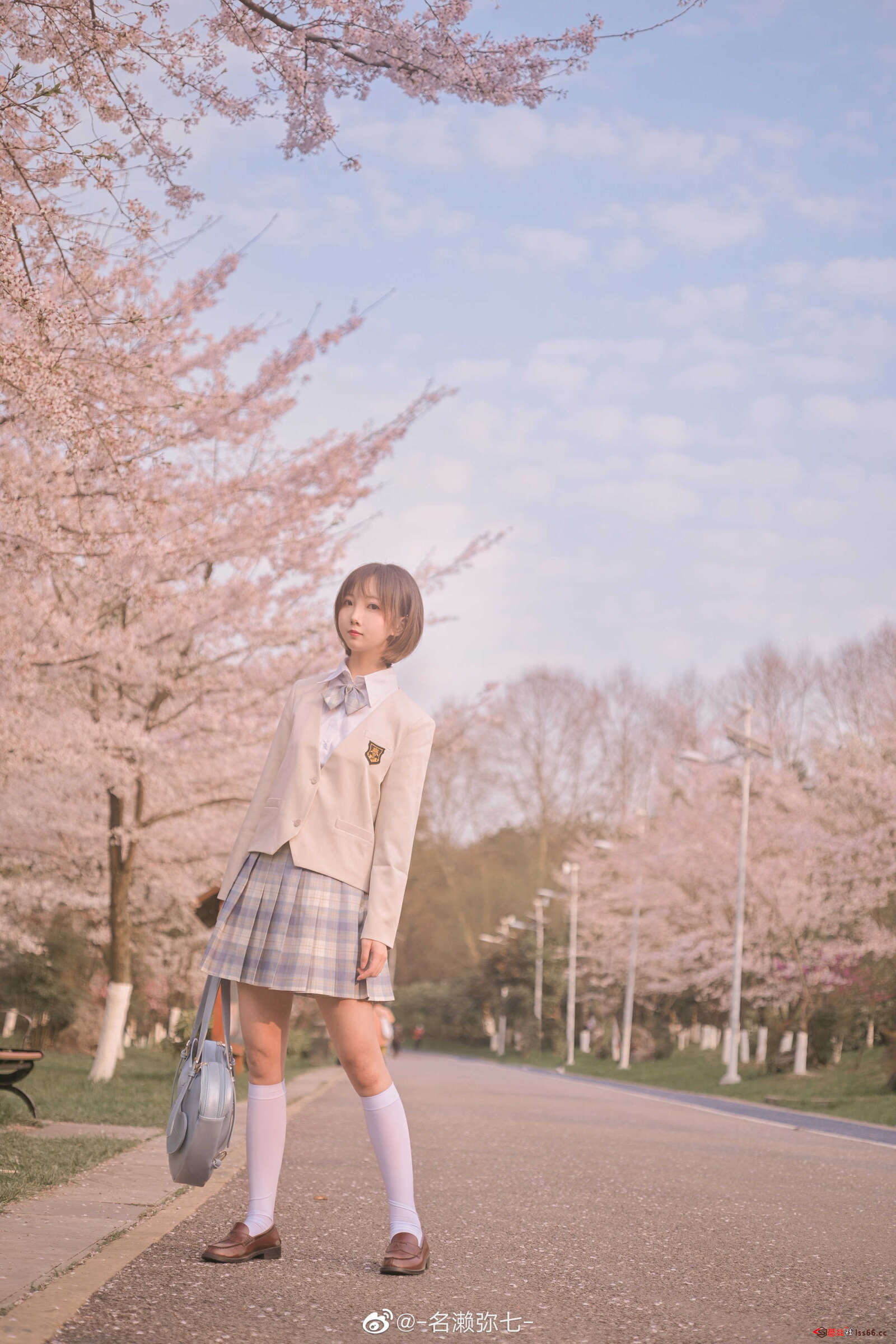 https://www.lss77.com/wp-content/uploads/2021/03/R-3-167-1600x2400.jpg