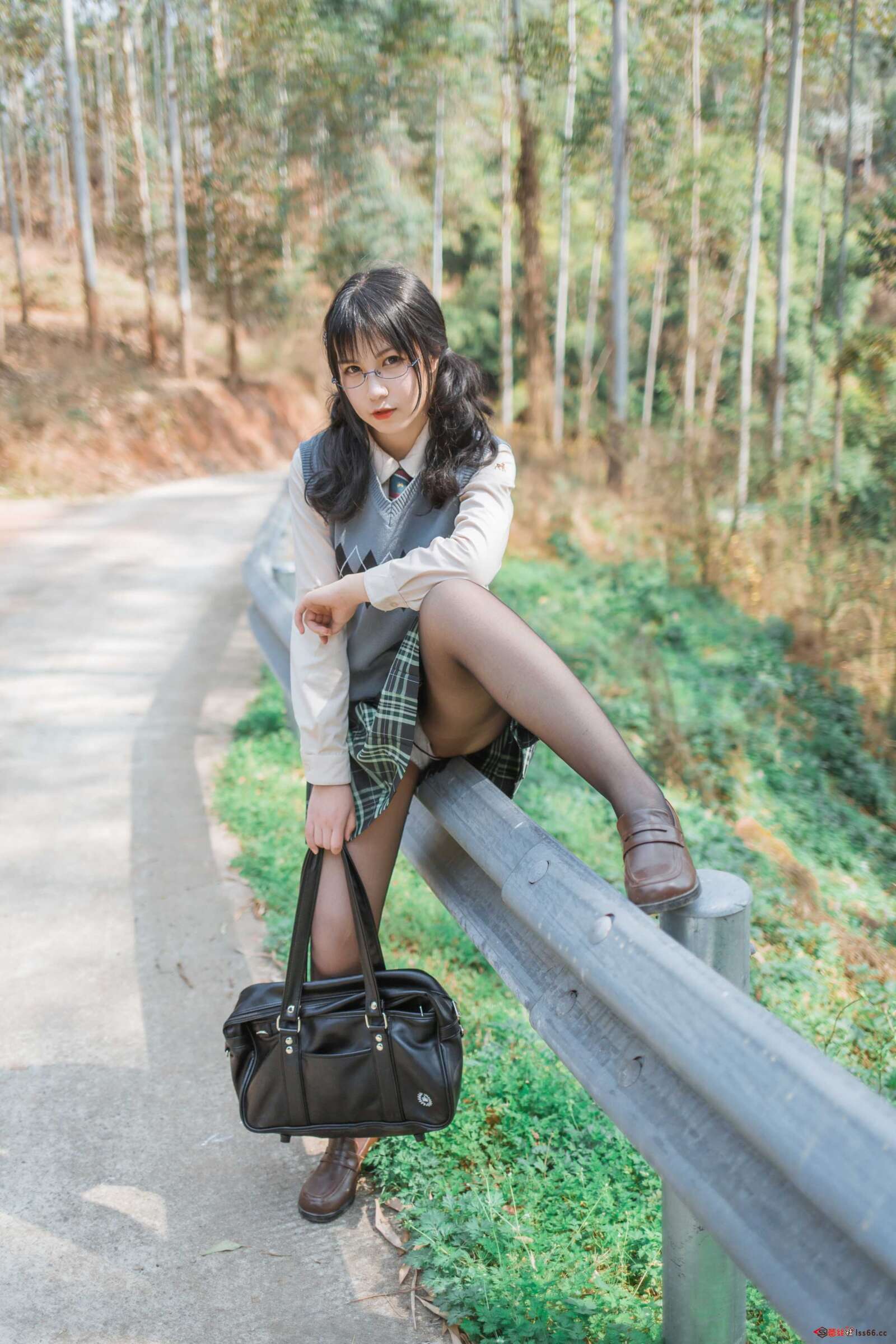 https://www.lss77.com/wp-content/uploads/2021/04/26-9-1600x2400.jpg