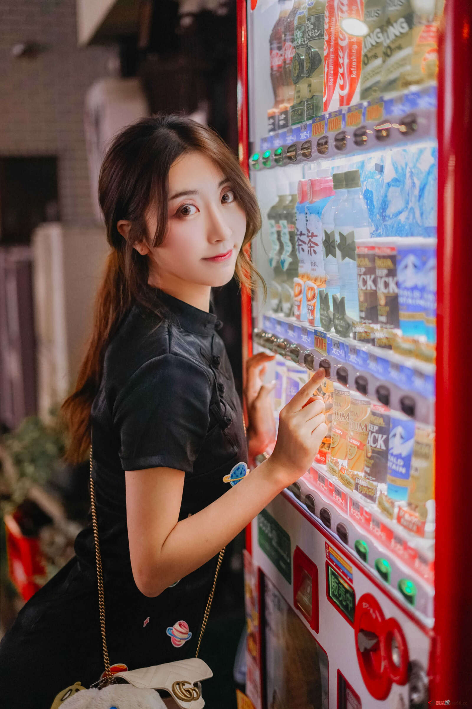 https://www.lss77.com/wp-content/uploads/2021/04/cover-37-1600x2400.jpg