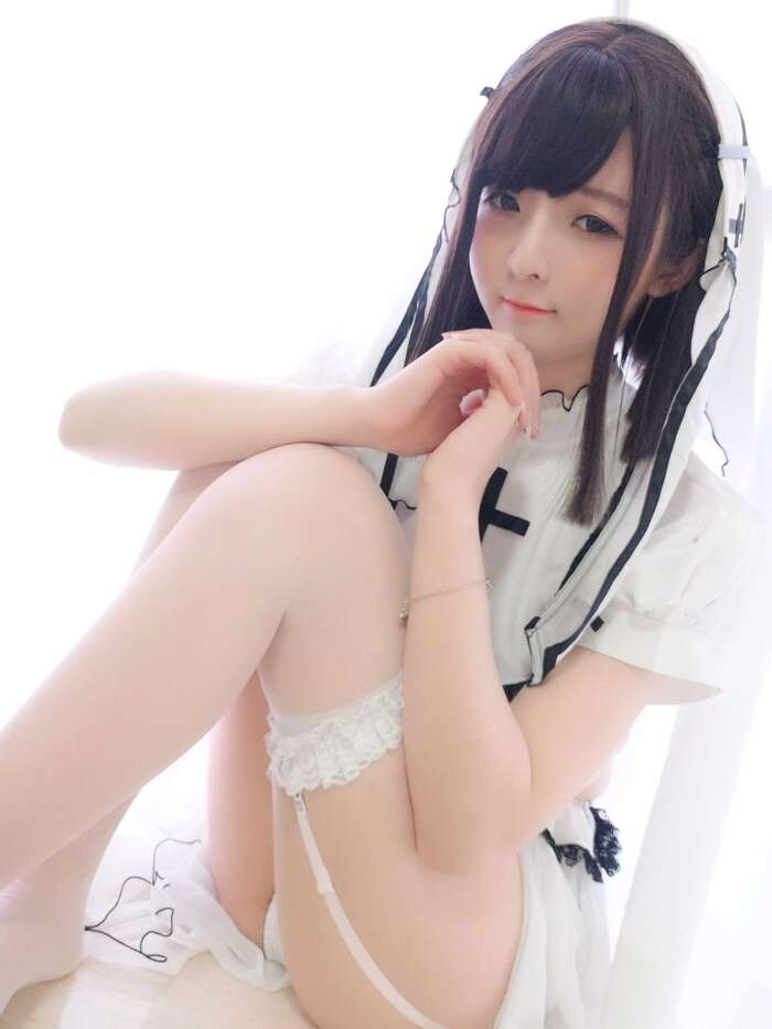 一小央泽 NO.004 白修女 [32P9V-170MB]