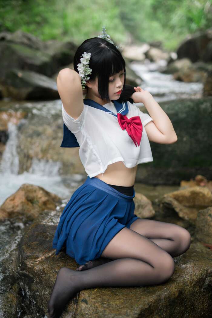白烨 – Vol.013 湿身JK[98p-2v-1.77G]