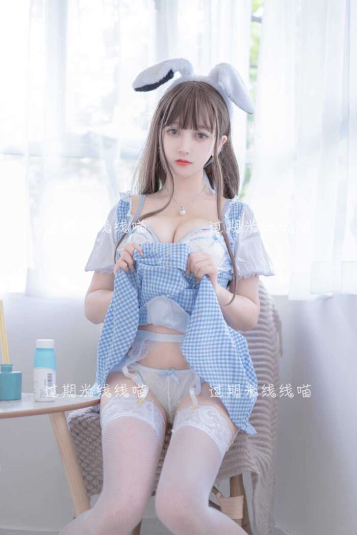 过期米线线喵 047米线 – 蓝白女仆 [55P-106MB]