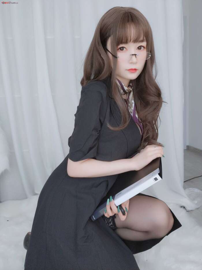 白银81 NO.046 OL下的内衣[124P12V-1.2GB]