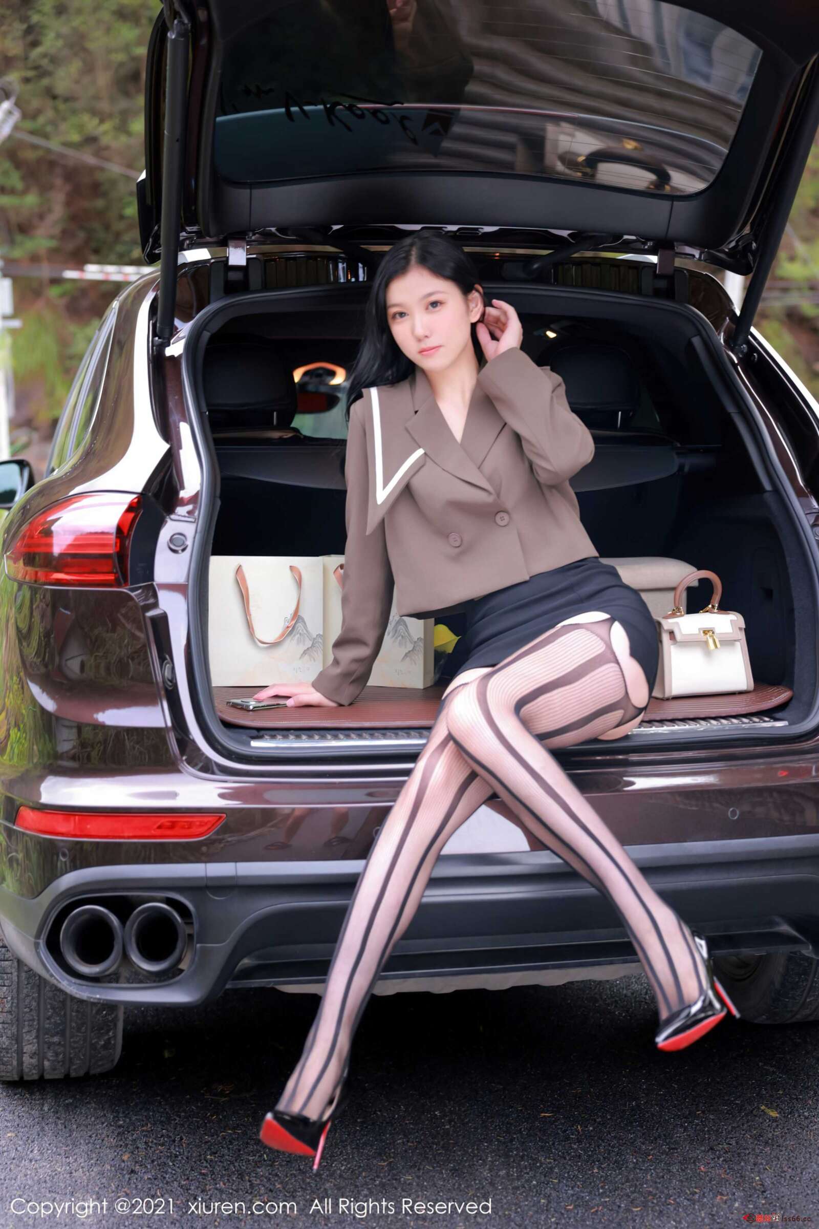 https://www.lss77.com/wp-content/uploads/2021/12/0005-179-1600x2400.jpg