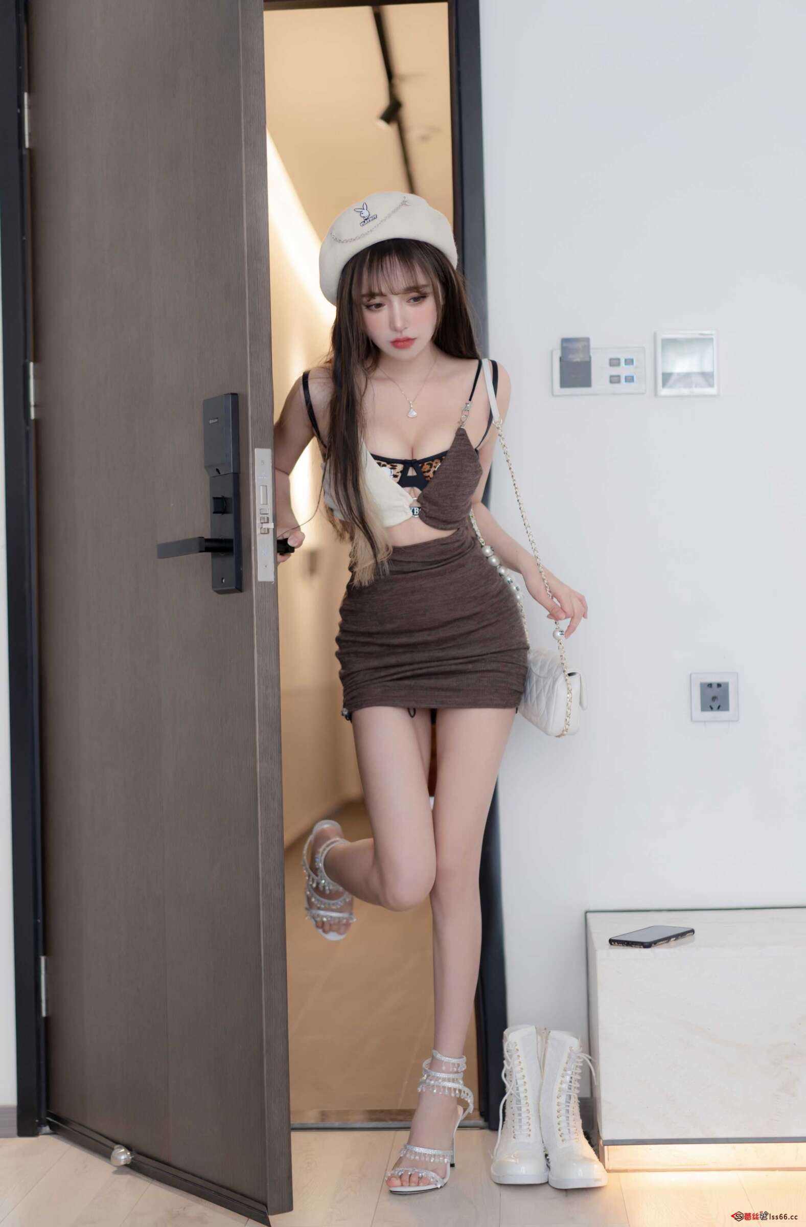 https://www.lss77.com/wp-content/uploads/2022/01/39-1-1577x2400.jpg