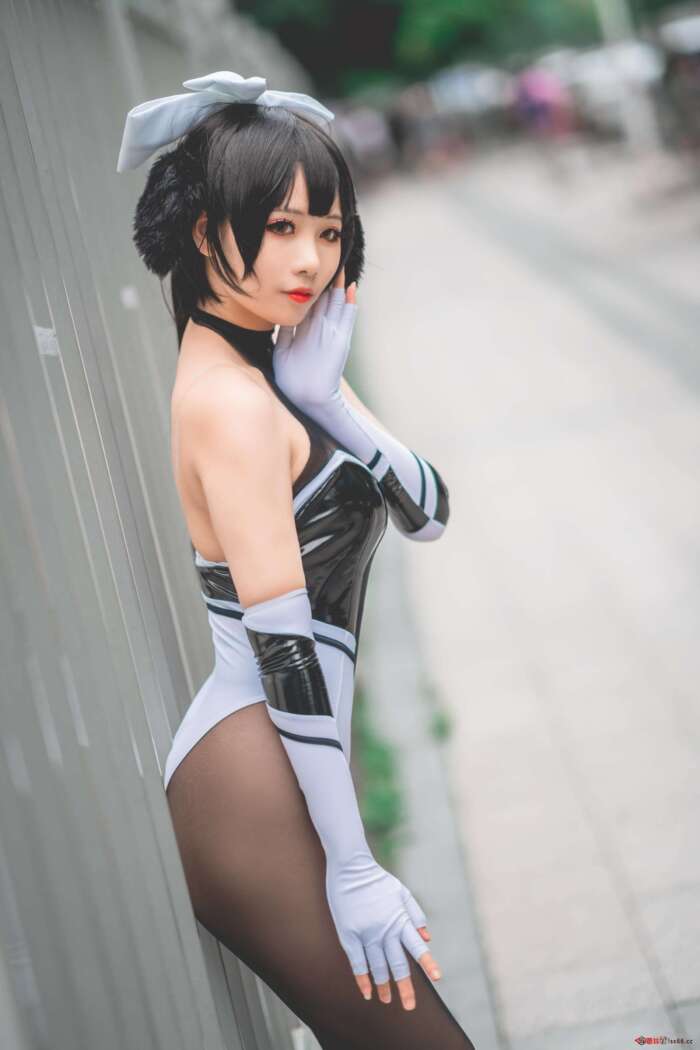 墨玉-M NO.003 高雄赛车 [34P]